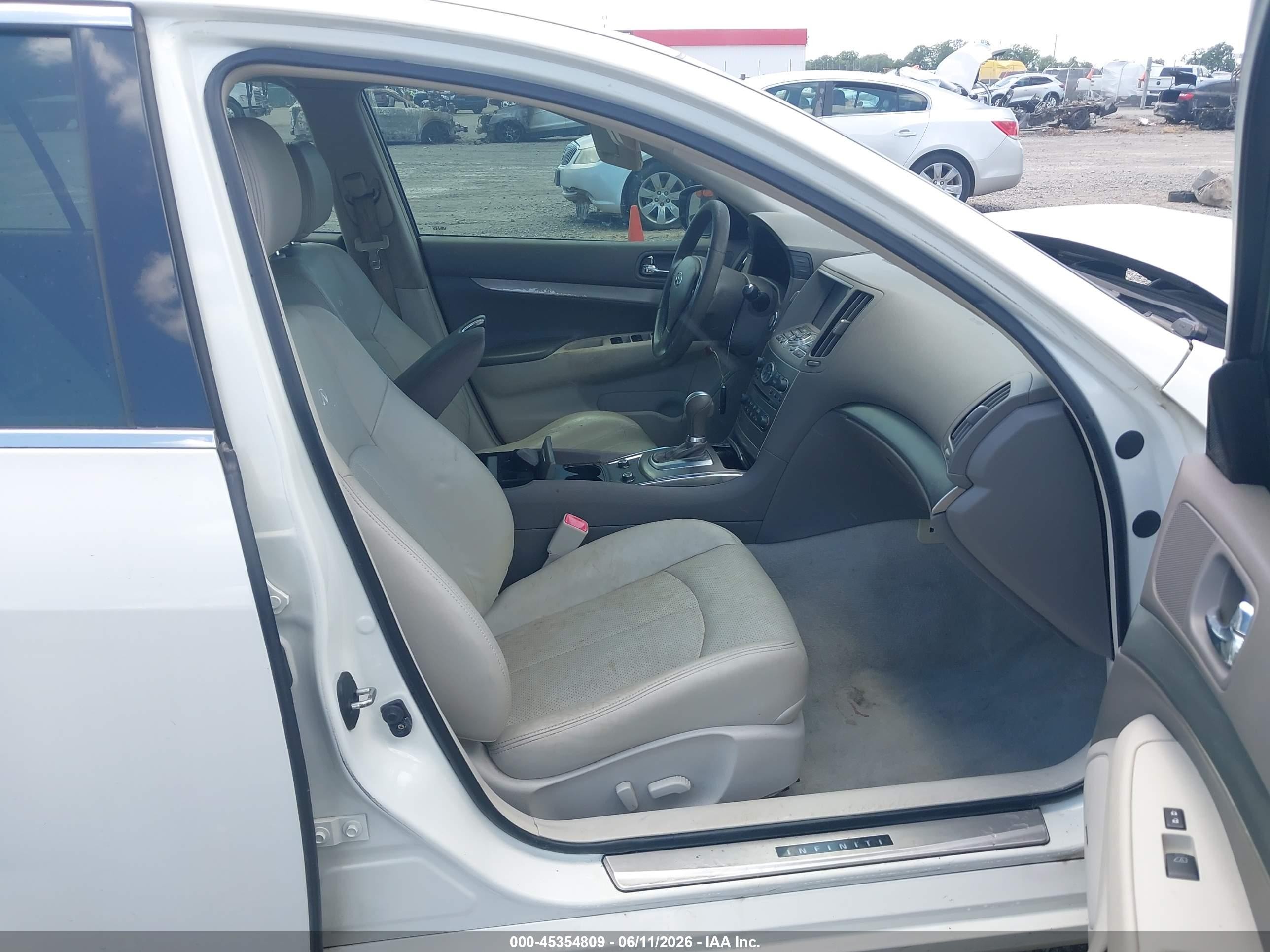 2013 Infiniti G37 Journey White vin: JN1CV6AP6DM725911
