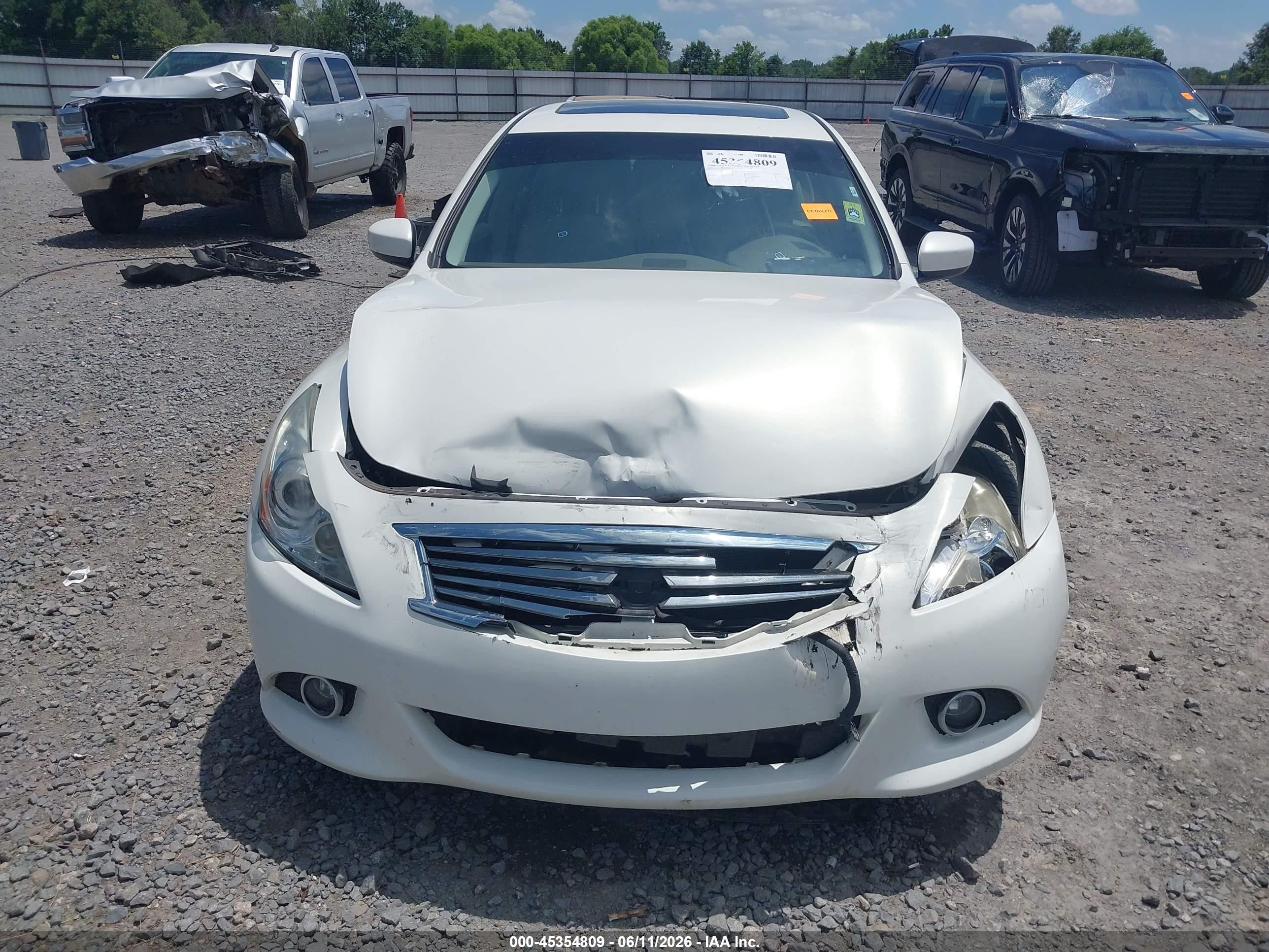 2013 Infiniti G37 Journey White vin: JN1CV6AP6DM725911