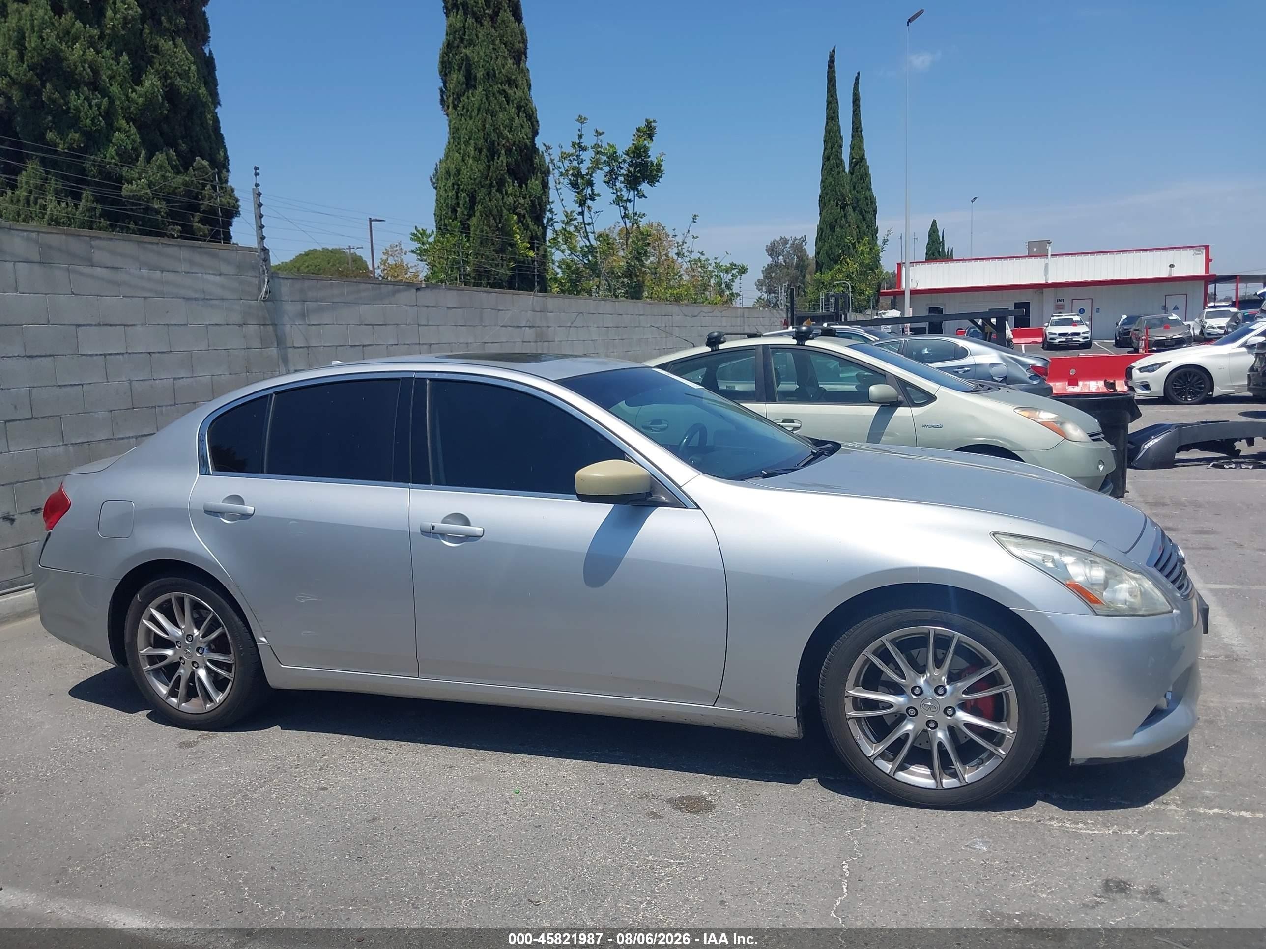 2010 Infiniti G37 Sport Silver vin: JN1CV6AP7AM400633