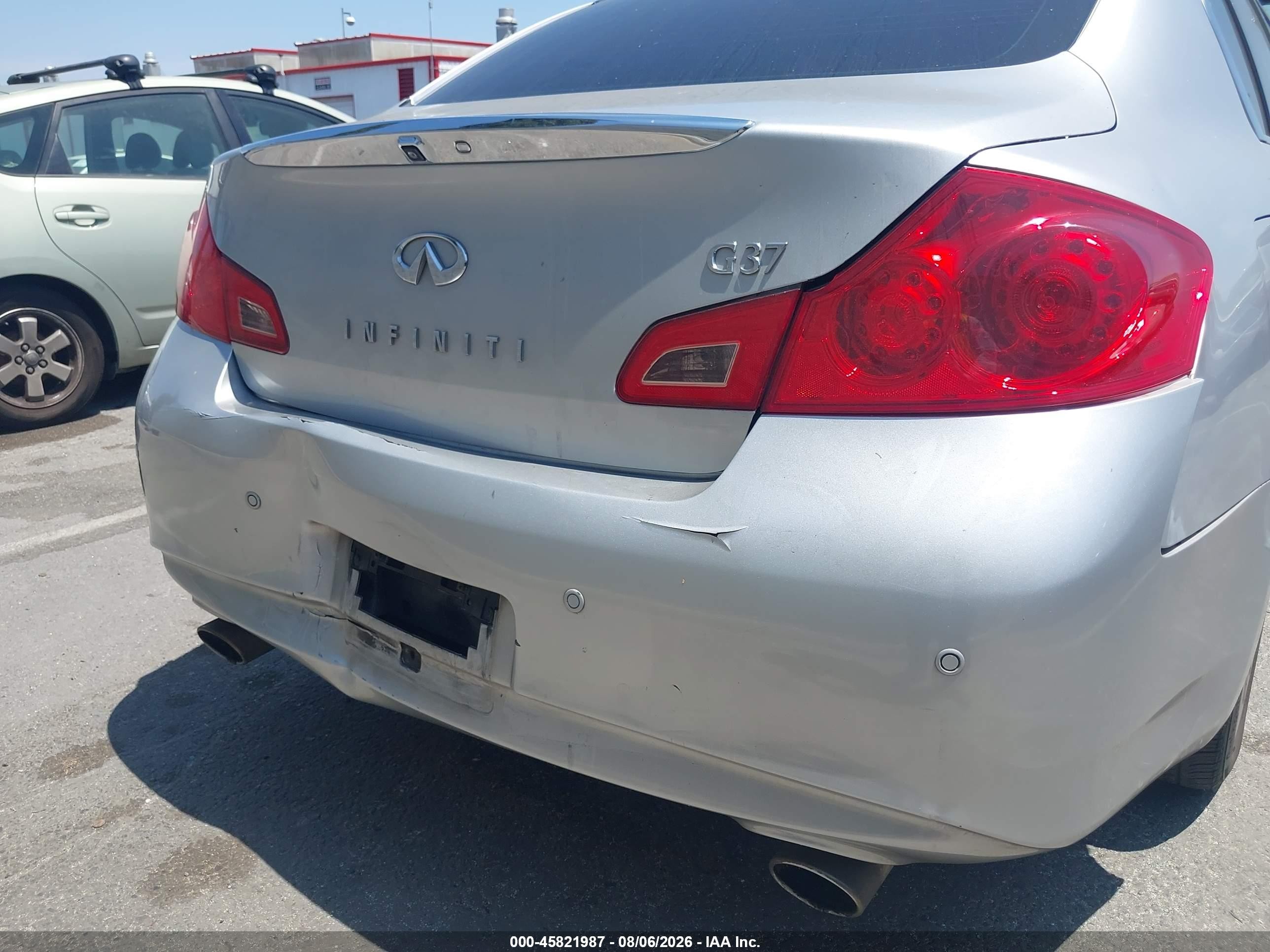 2010 Infiniti G37 Sport Silver vin: JN1CV6AP7AM400633