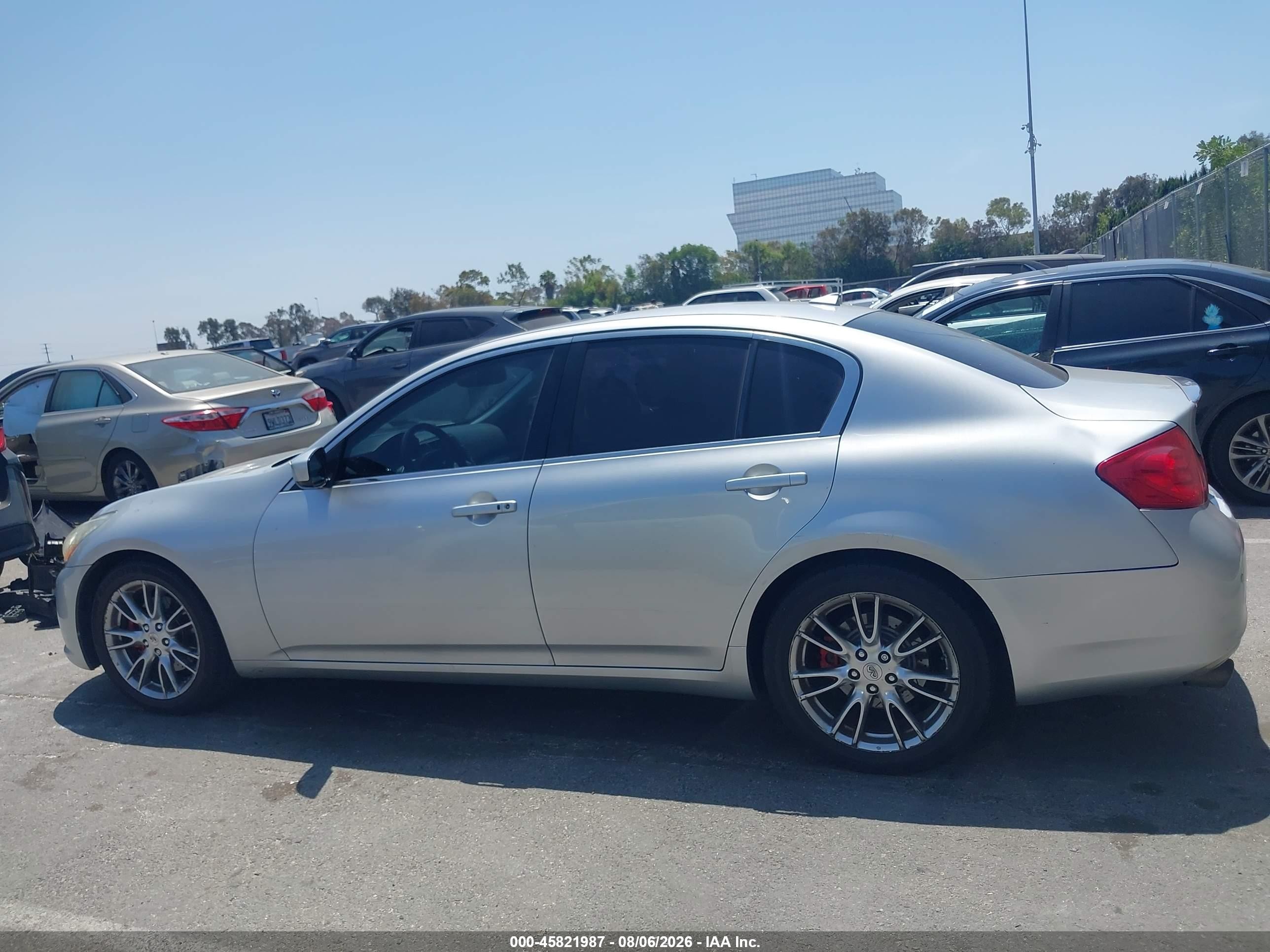 2010 Infiniti G37 Sport Silver vin: JN1CV6AP7AM400633