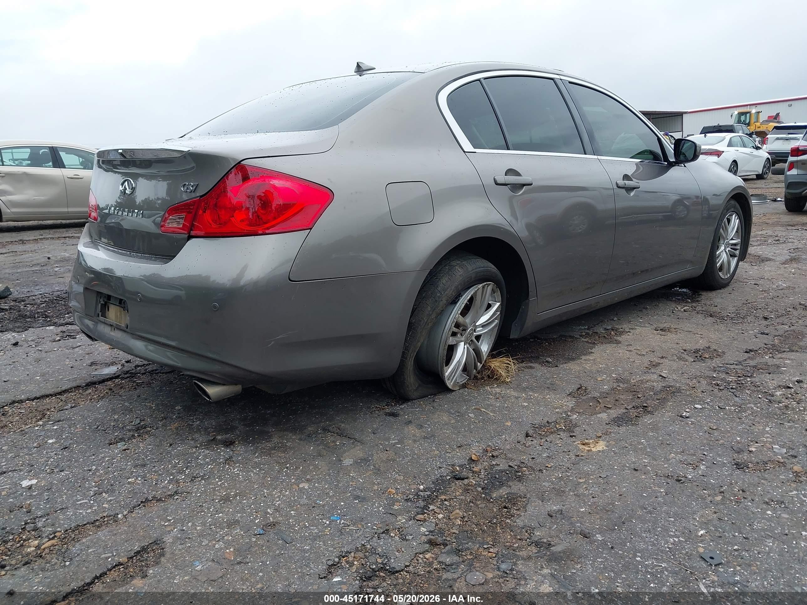 2010 Infiniti G37 Journey Gold vin: JN1CV6AP7AM409445
