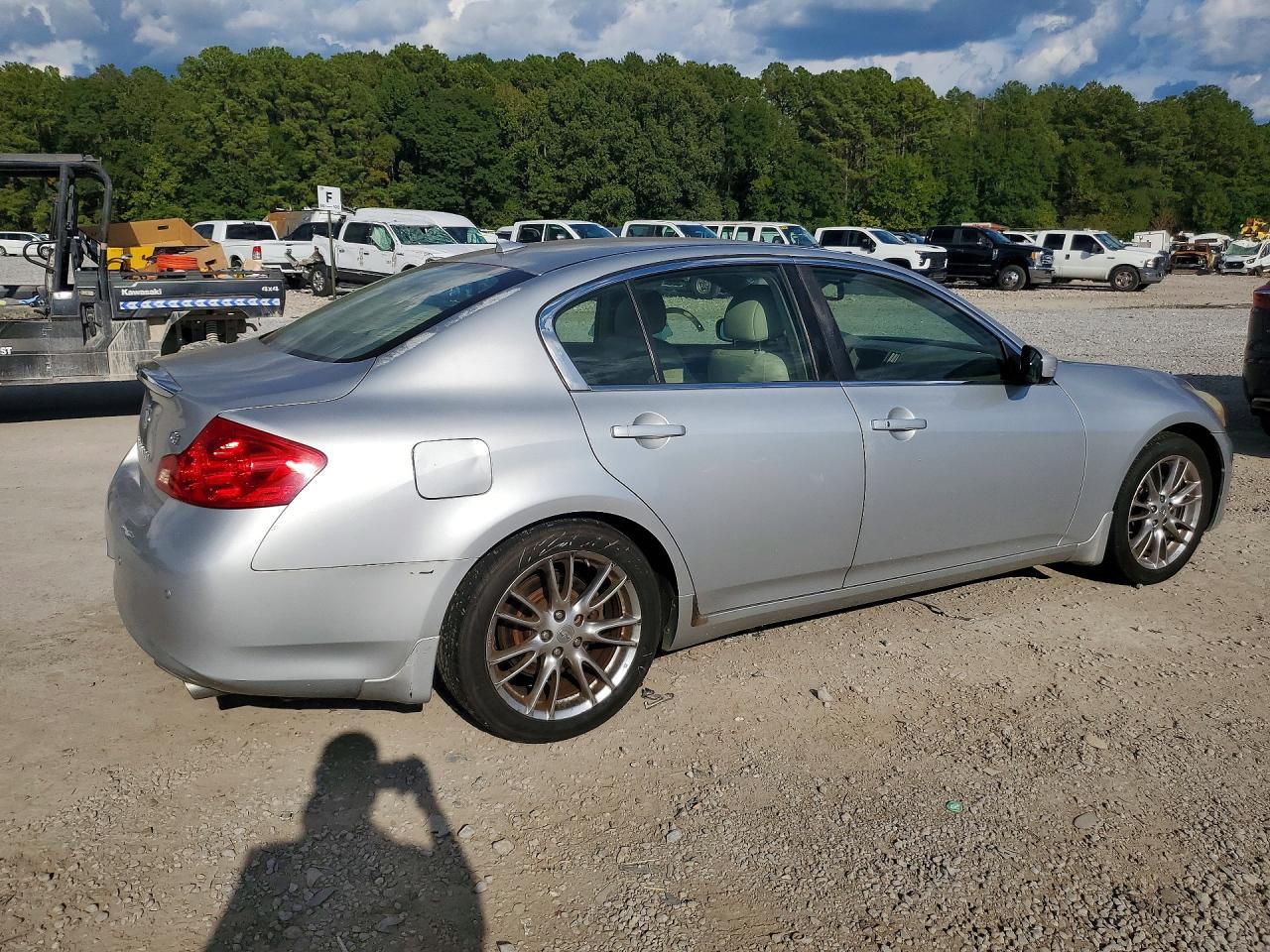2011 Infiniti G37 Sedan Journey Silver vin: JN1CV6AP7BM305541