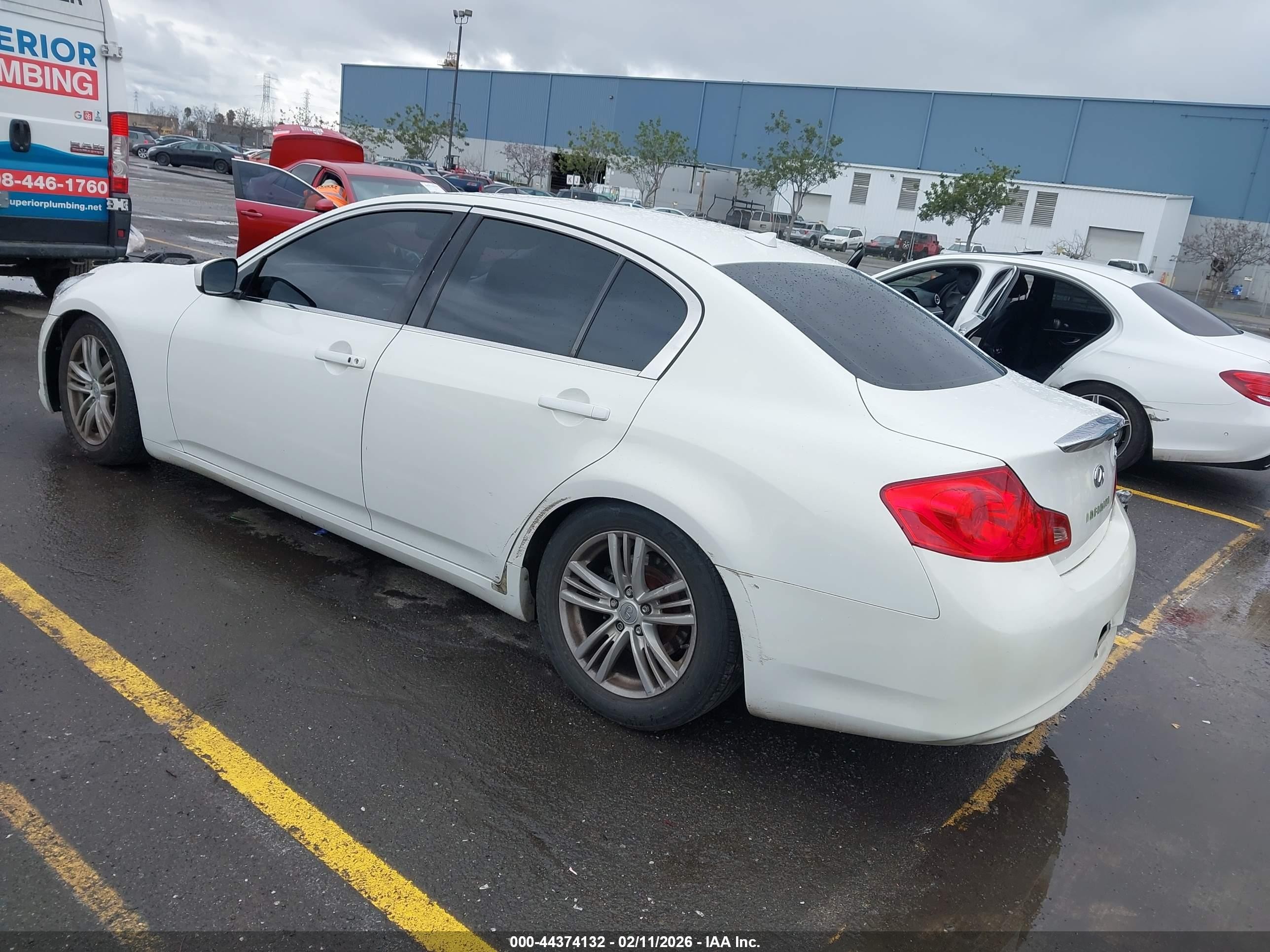 2011 Infiniti G37 Journey Белый vin: JN1CV6AP7BM504590