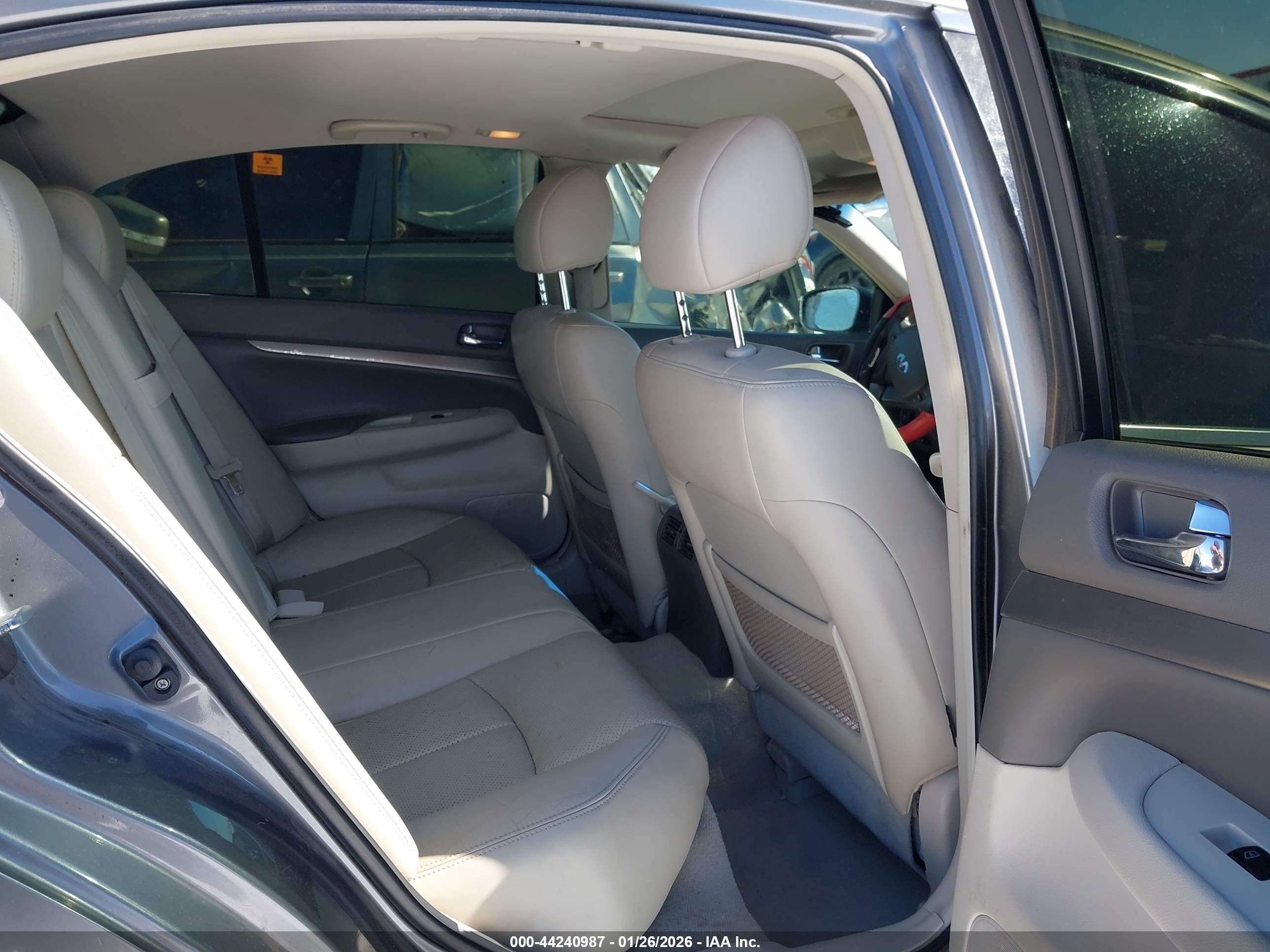 2012 Infiniti G37 Journey Gray vin: JN1CV6AP7CM936016