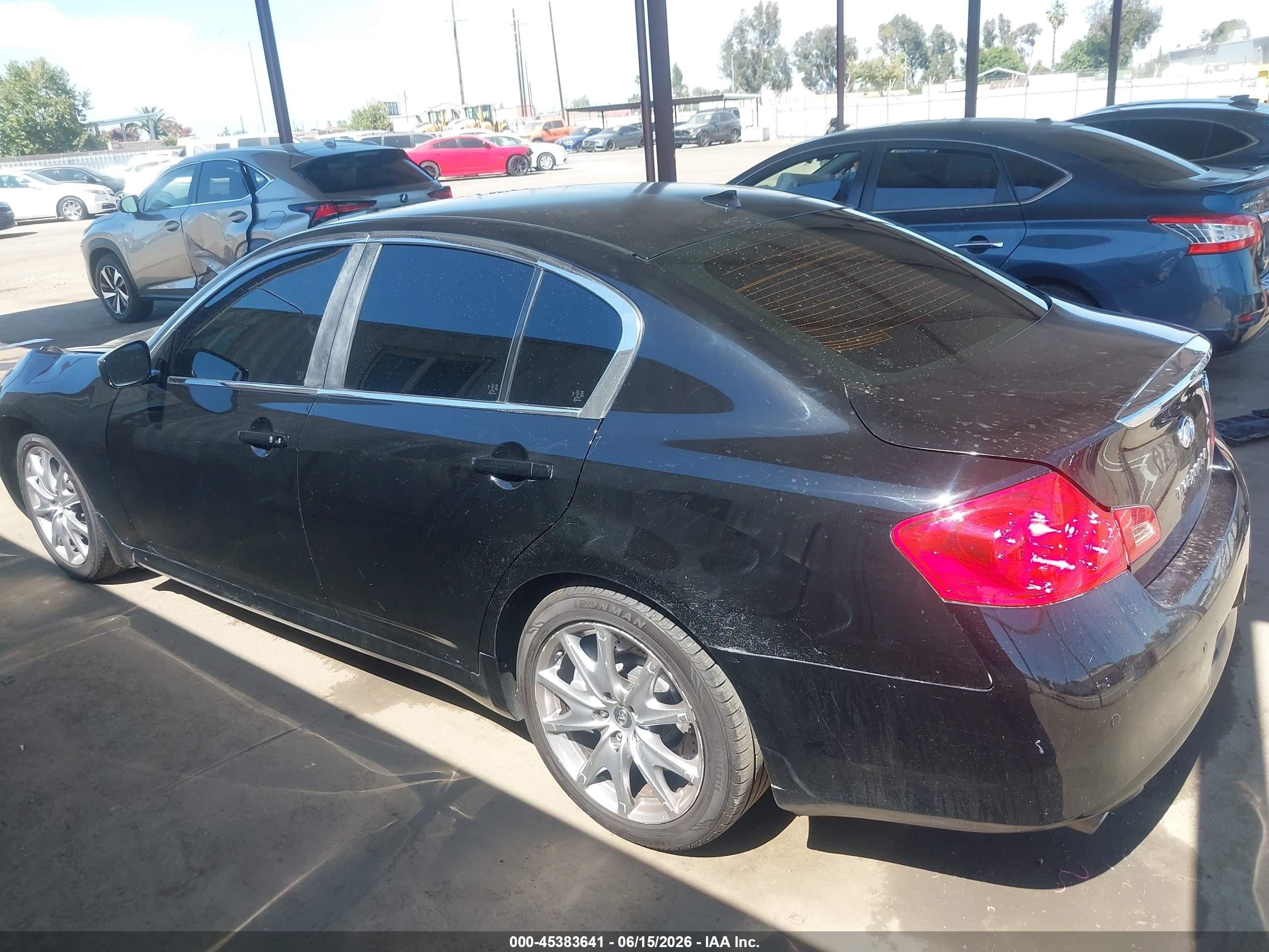 2013 Infiniti G37 Journey Черный vin: JN1CV6AP7DM716313