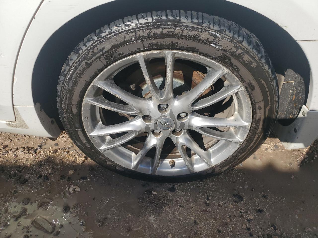 2013 Infiniti G35 White vin: JN1CV6AP7DM722189 Damage: Left Rear Wheel, Curb Rash, > 12 Inches