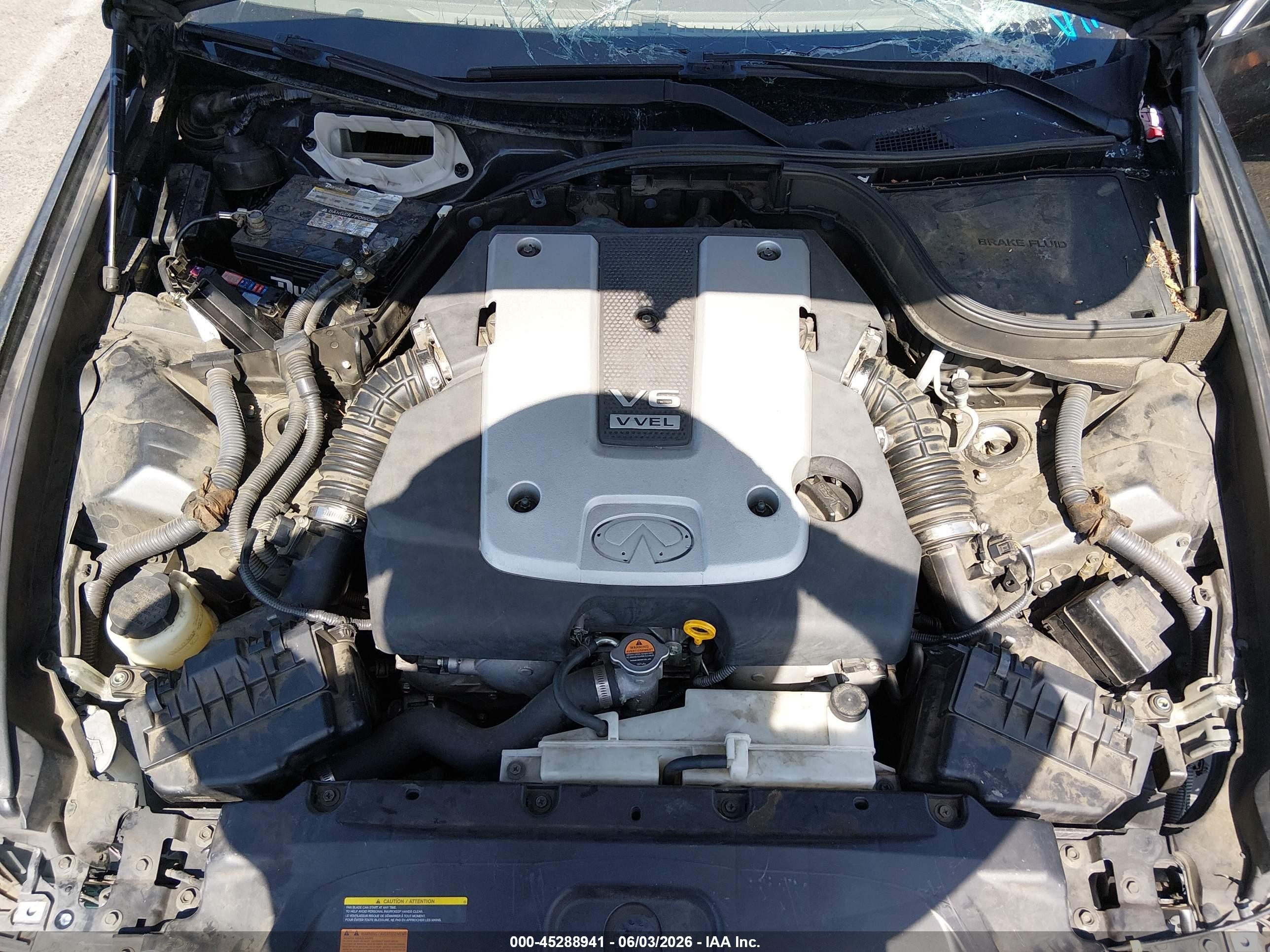 2015 Infiniti Q40   Черный vin: JN1CV6AP7FM500089
