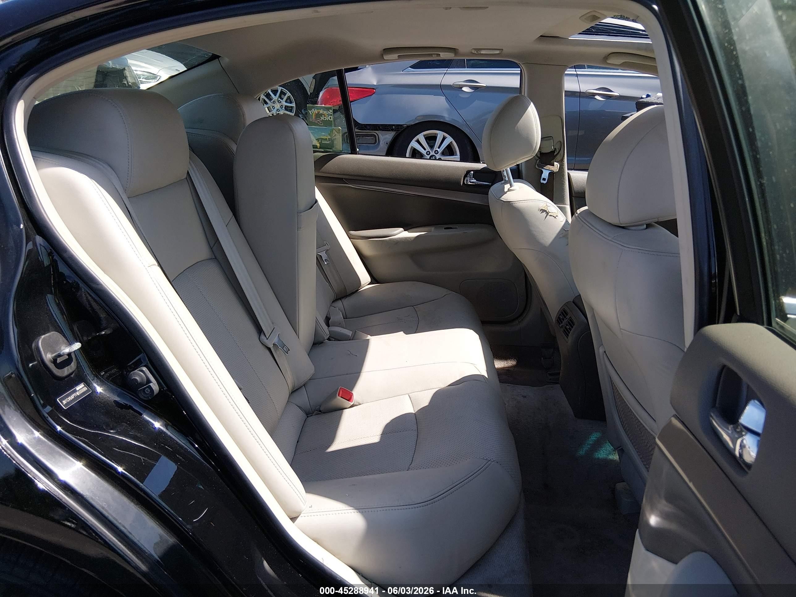 2015 Infiniti Q40   Черный vin: JN1CV6AP7FM500089
