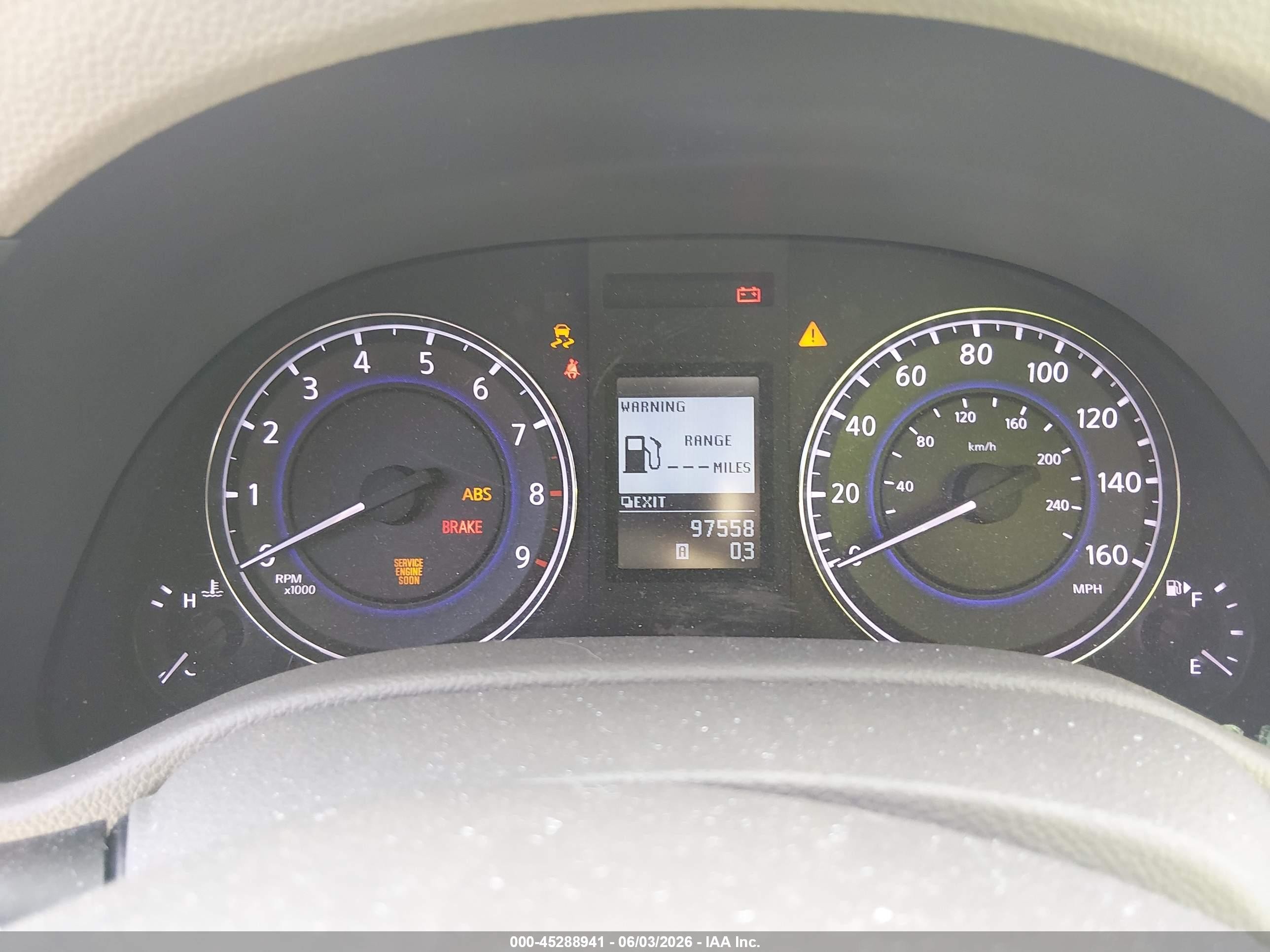 2015 Infiniti Q40   Черный vin: JN1CV6AP7FM500089