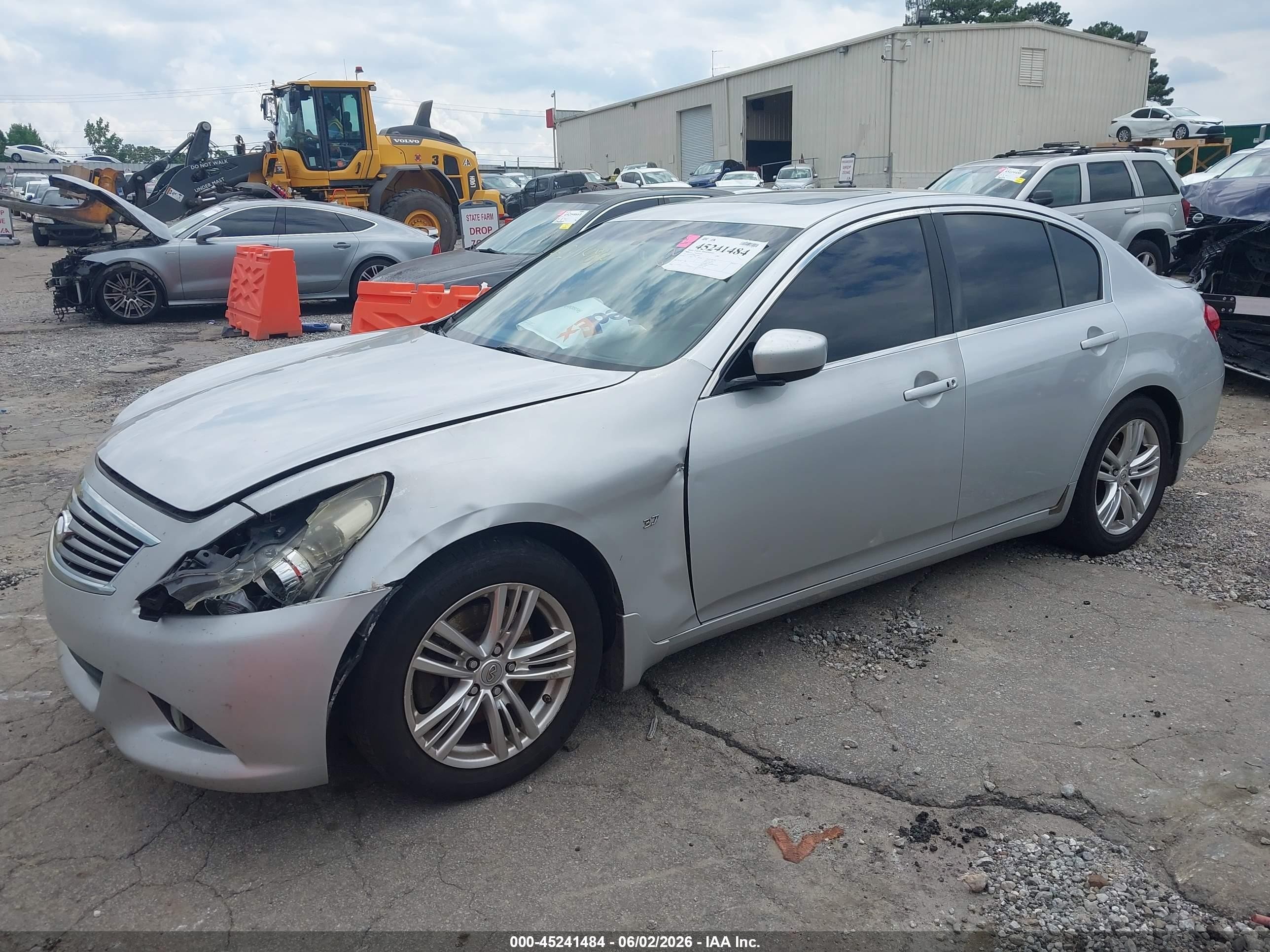 2015 Infiniti Q40   Silver vin: JN1CV6AP7FM502814