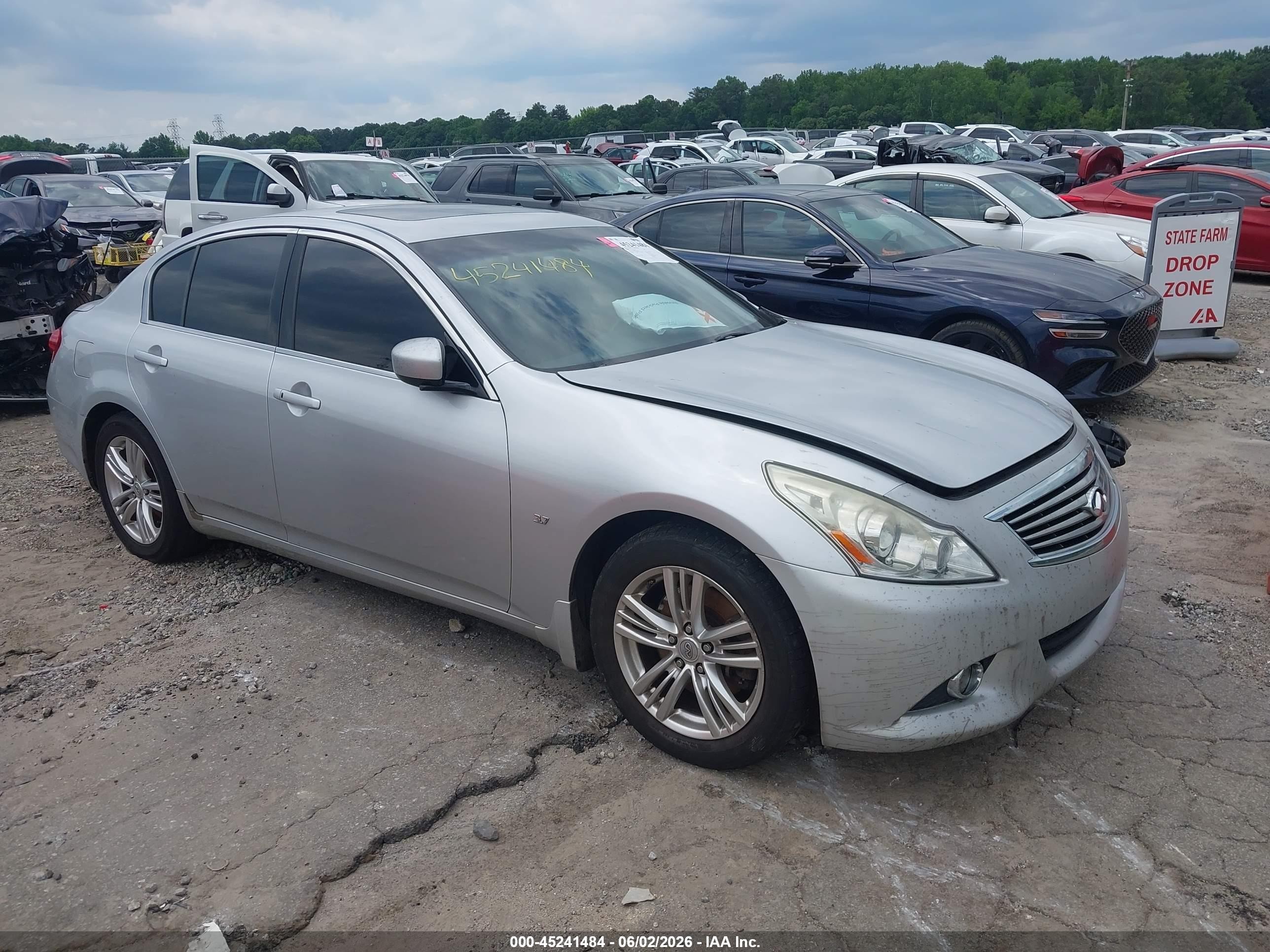 2015 Infiniti Q40   Silver vin: JN1CV6AP7FM502814
