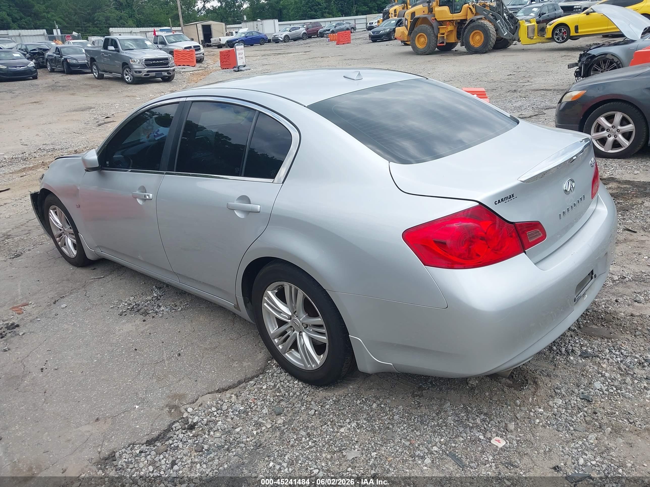 2015 Infiniti Q40   Silver vin: JN1CV6AP7FM502814