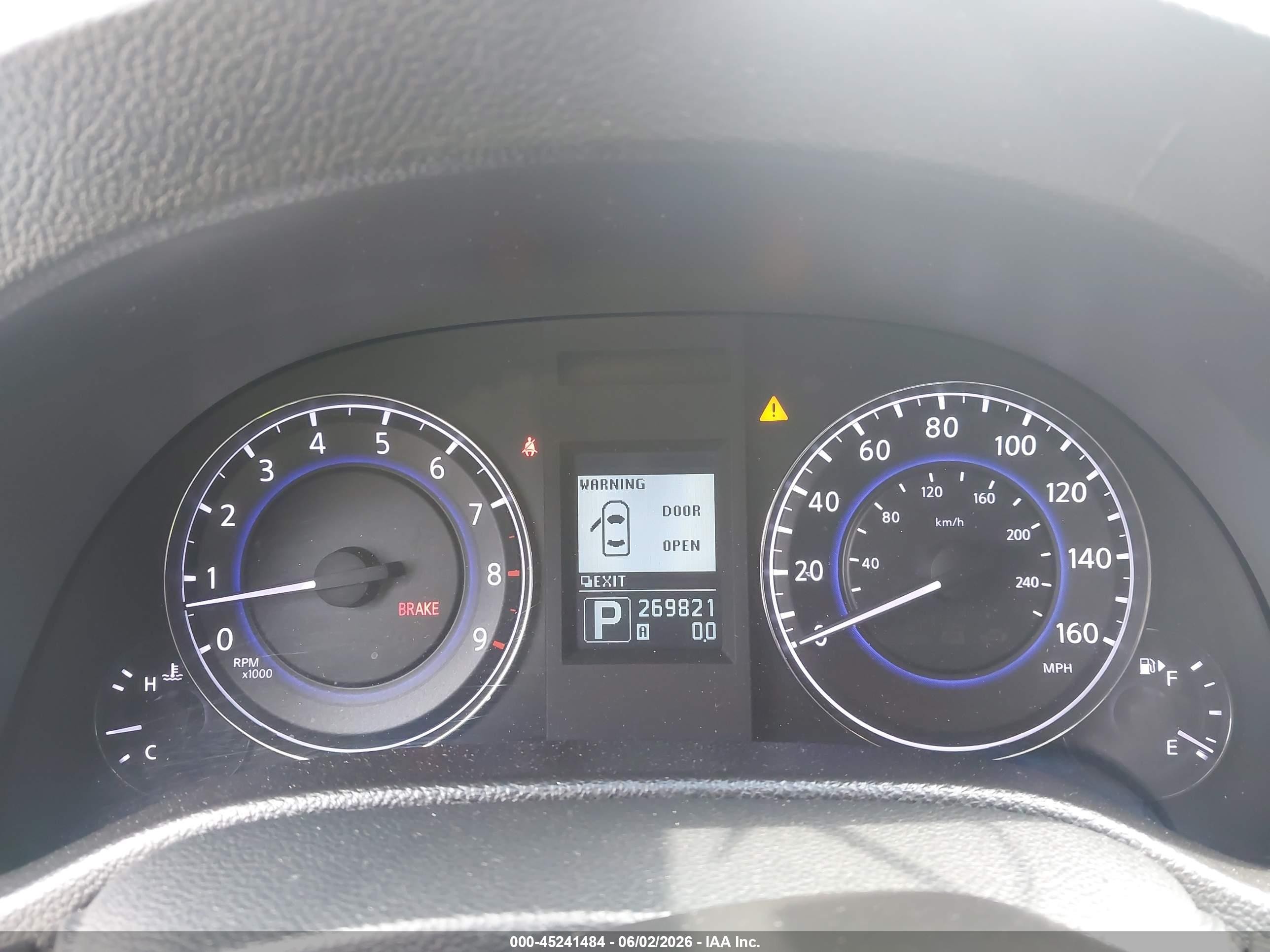 2015 Infiniti Q40   Silver vin: JN1CV6AP7FM502814