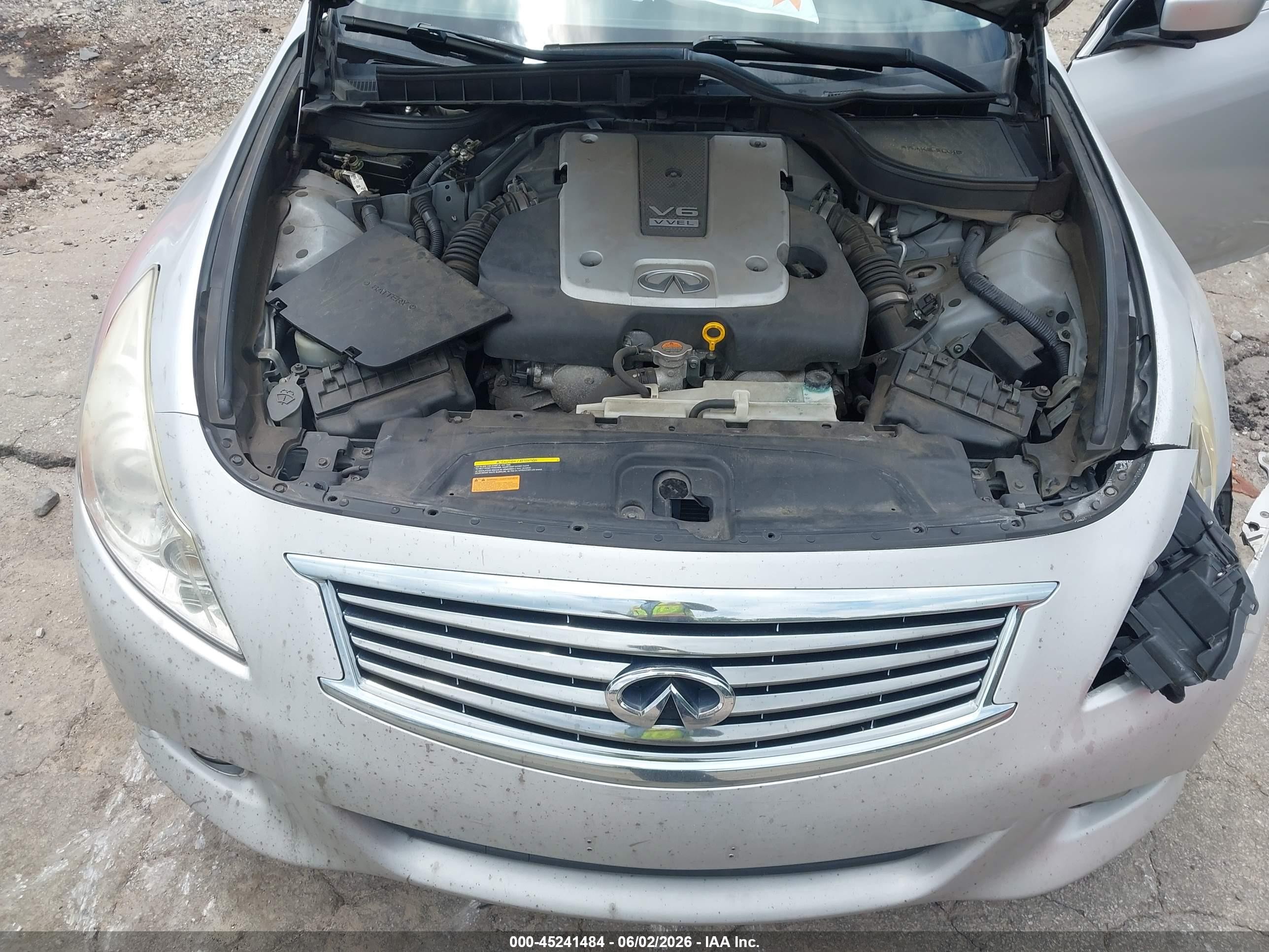 2015 Infiniti Q40   Silver vin: JN1CV6AP7FM502814