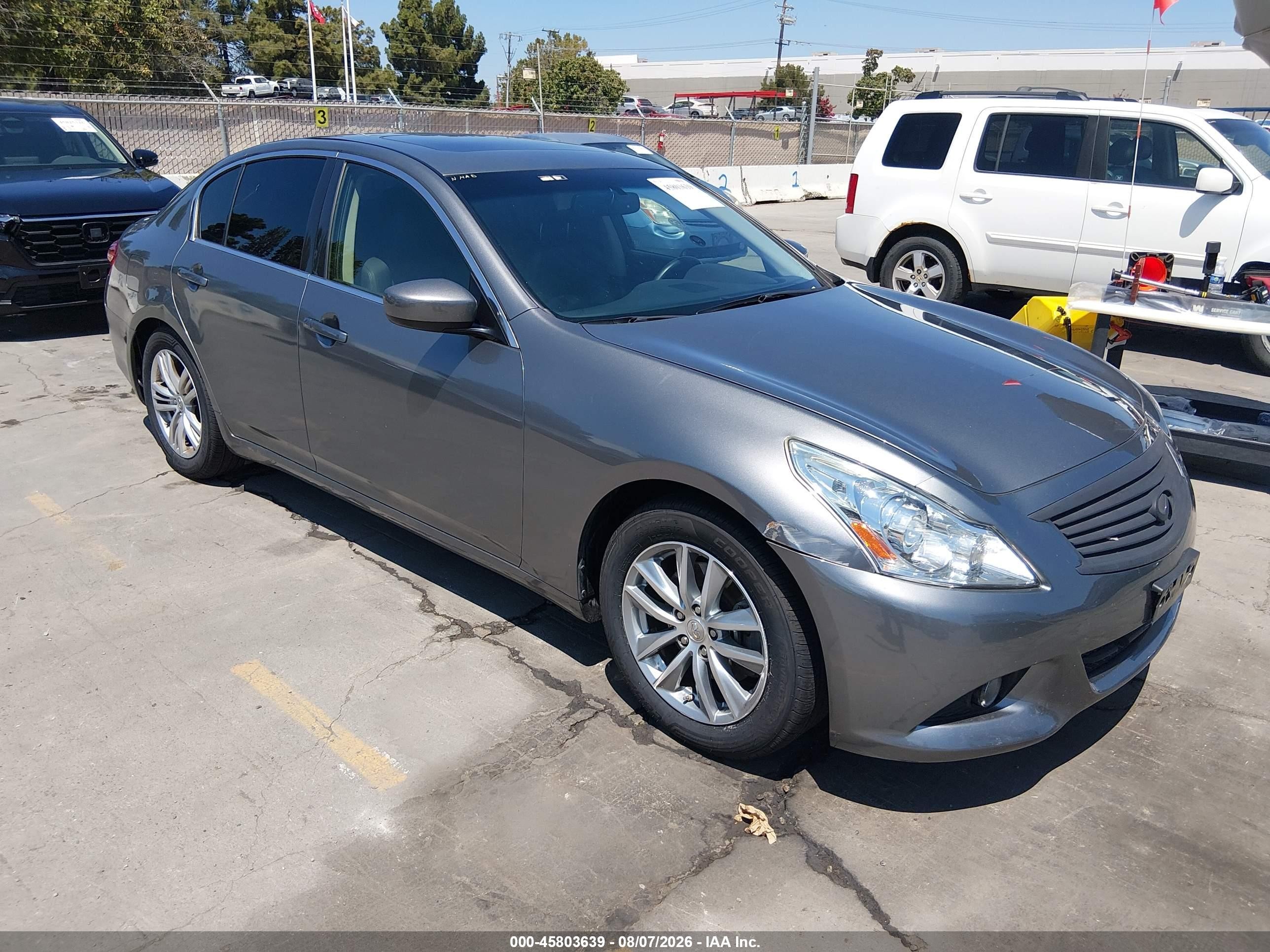 2015 Infiniti Q40   Gray vin: JN1CV6AP7FM580414