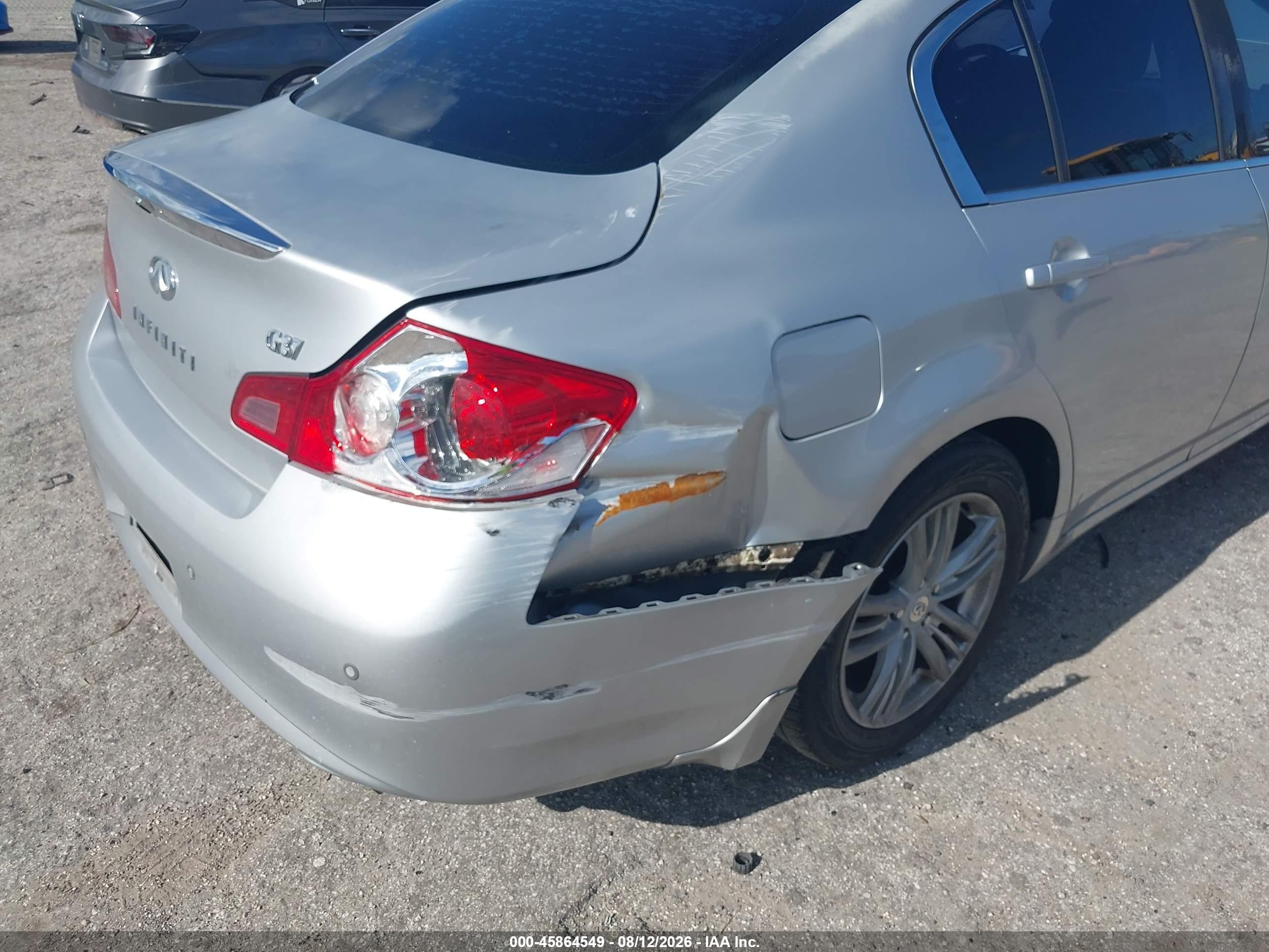 2010 Infiniti G37 Journey Серебряный vin: JN1CV6AP8AM203664