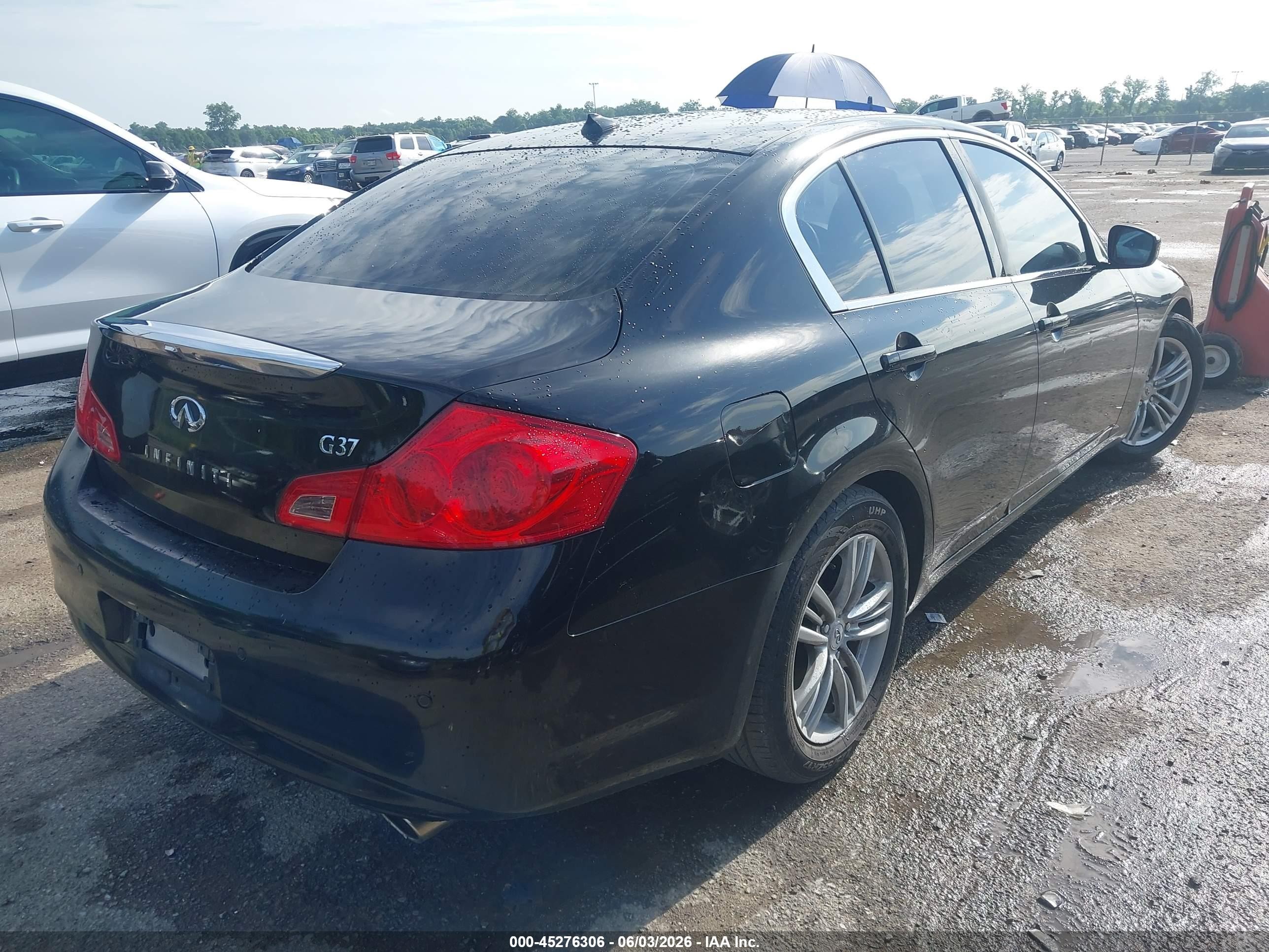 2010 Infiniti G37 Journey Черный vin: JN1CV6AP8AM204037