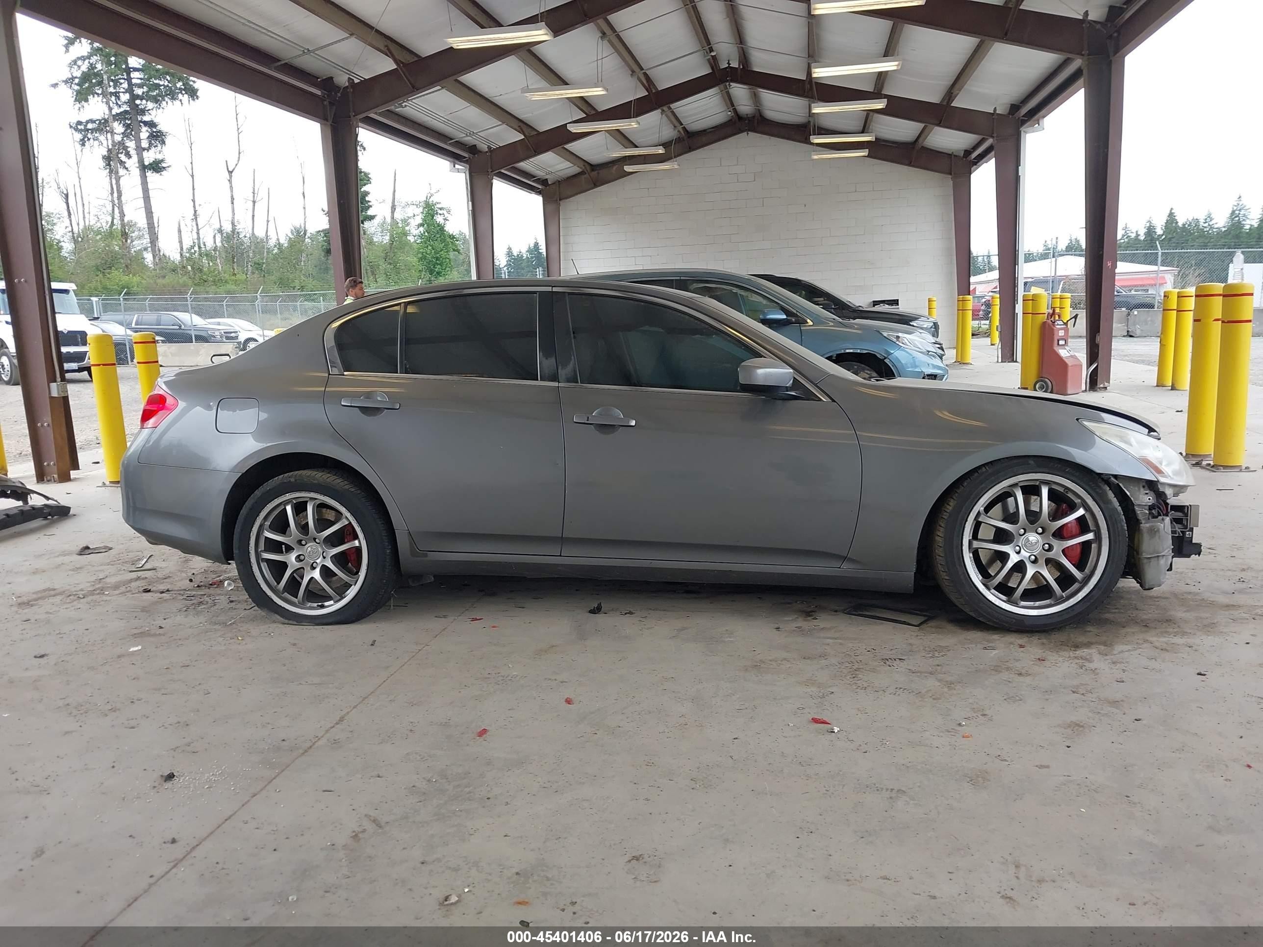 2011 Infiniti G37 Journey Gray vin: JN1CV6AP8BM501133