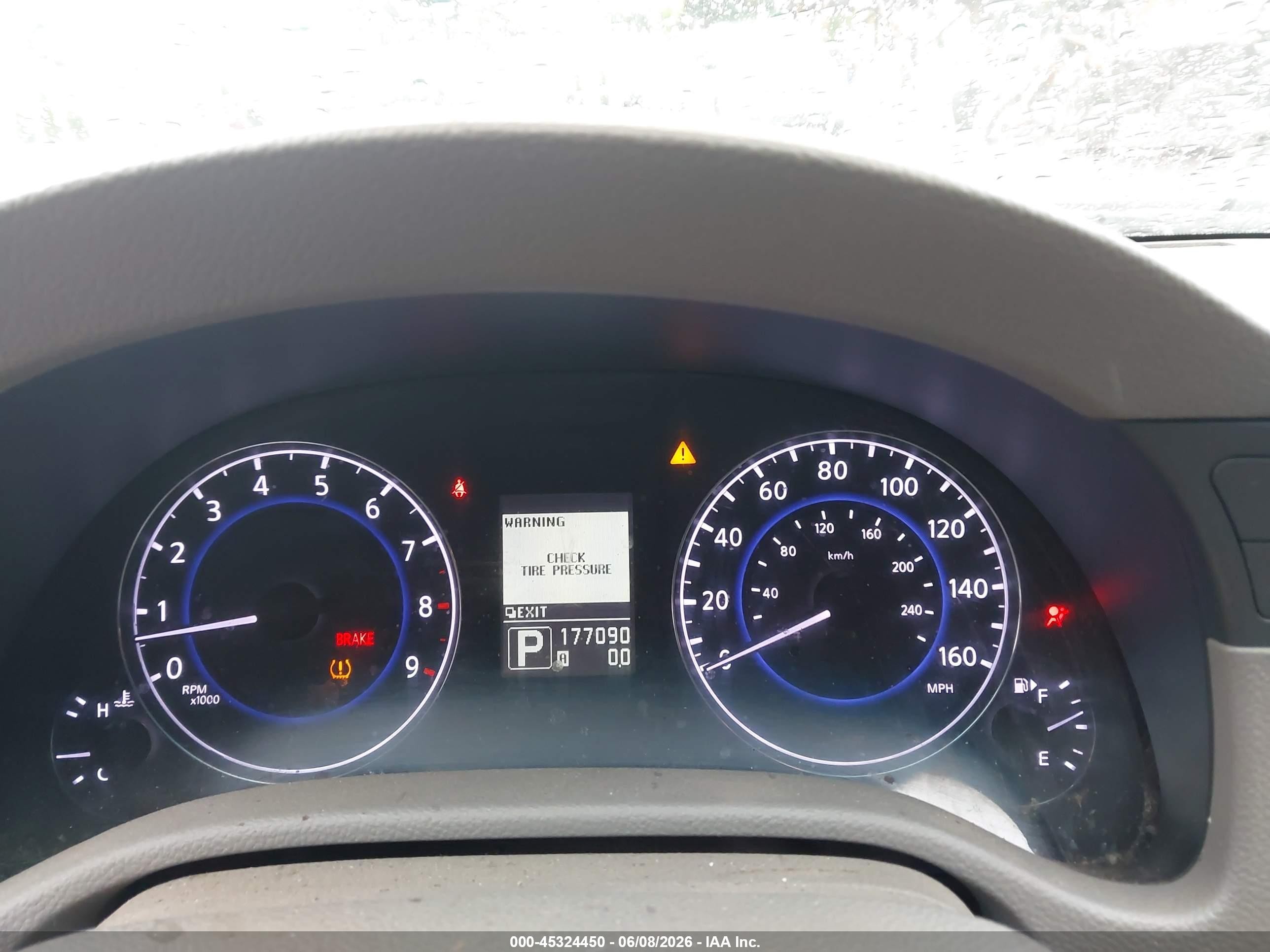 2011 Infiniti G37 Journey Белый vin: JN1CV6AP8BM501553