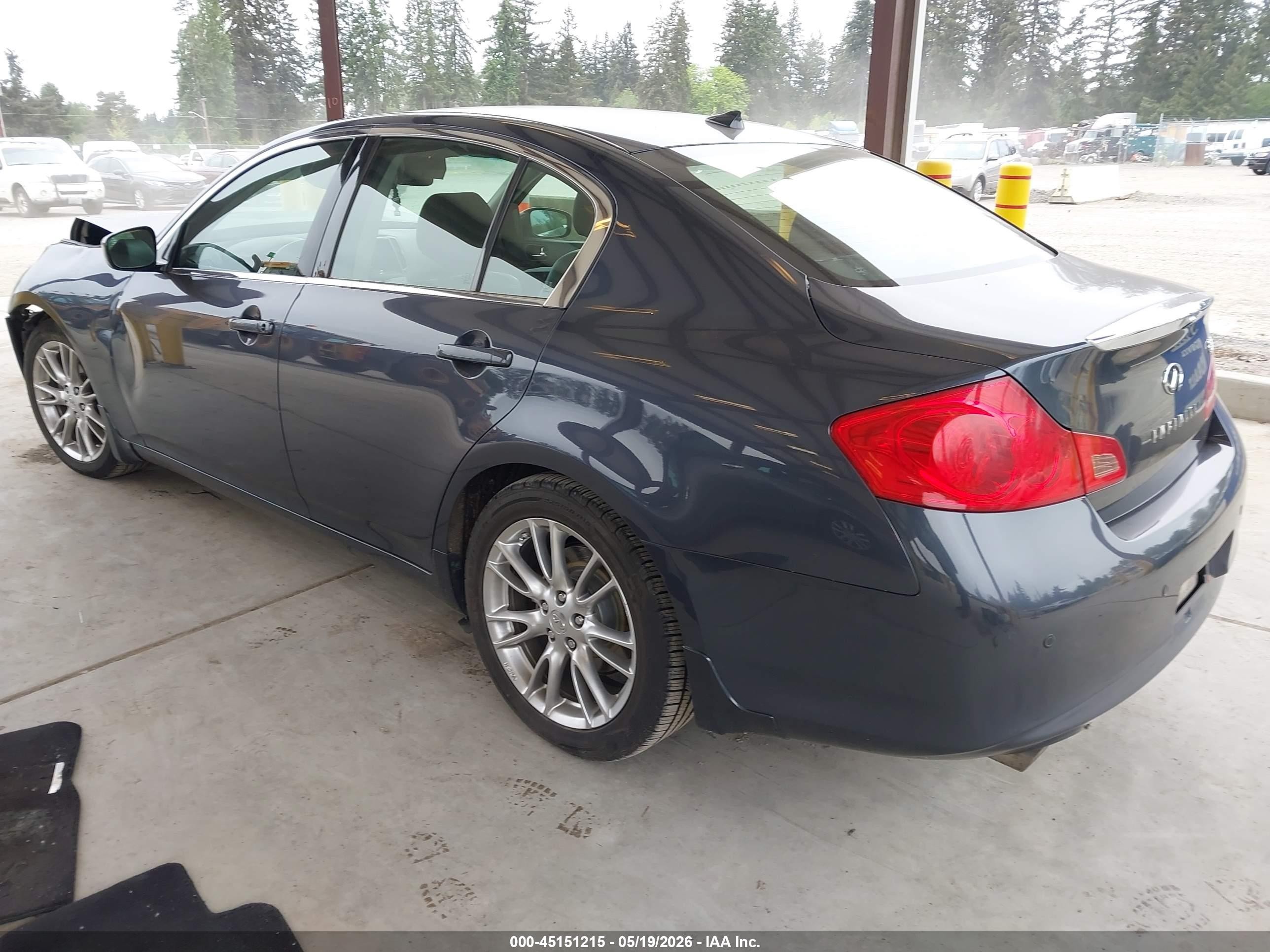 2011 Infiniti G37 Journey Blue vin: JN1CV6AP8BM502010