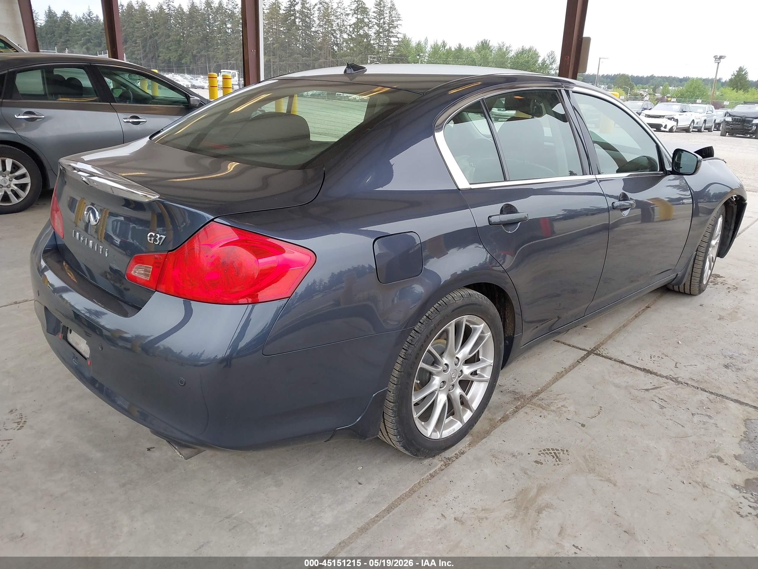 2011 Infiniti G37 Journey Blue vin: JN1CV6AP8BM502010