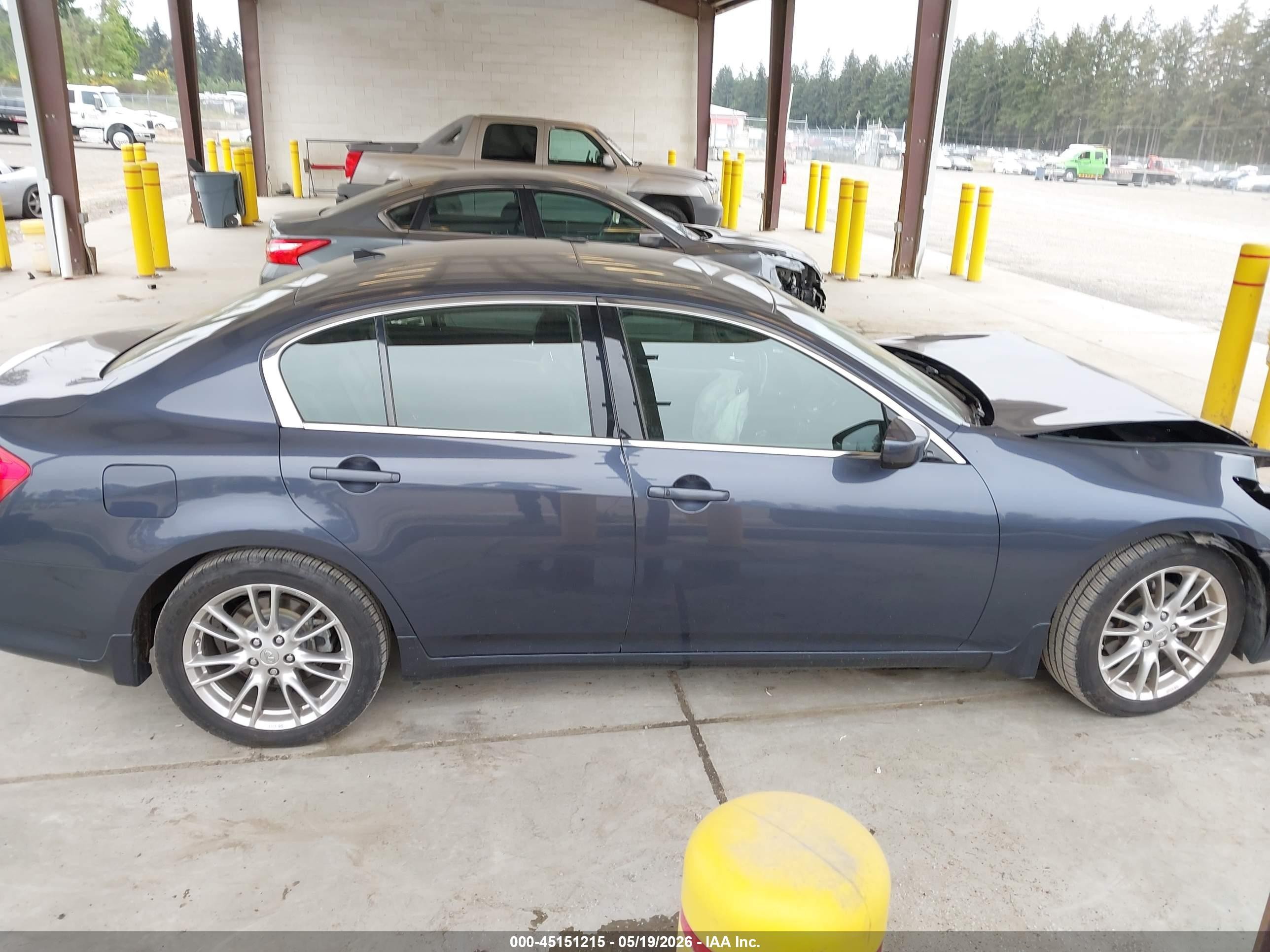 2011 Infiniti G37 Journey Blue vin: JN1CV6AP8BM502010