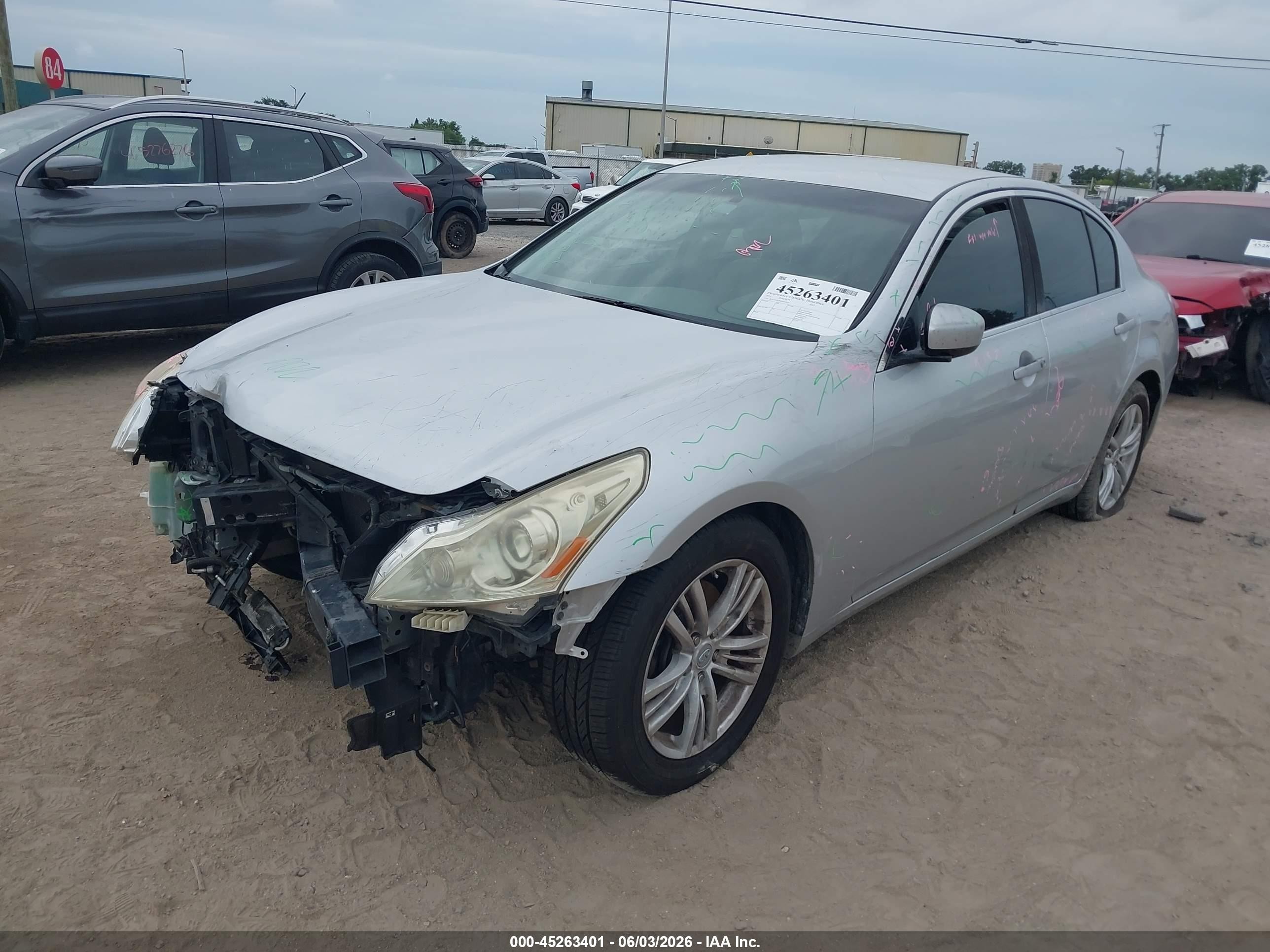 2011 Infiniti G37 Journey Silver vin: JN1CV6AP8BM502637