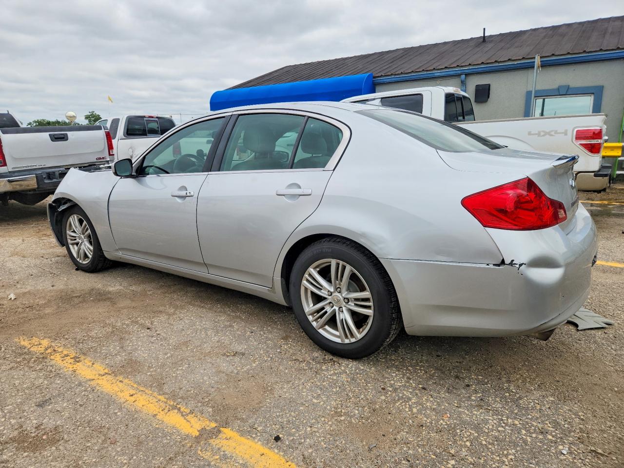 2011 Infiniti G37 Sedan Journey Silver vin: JN1CV6AP8BM506056
