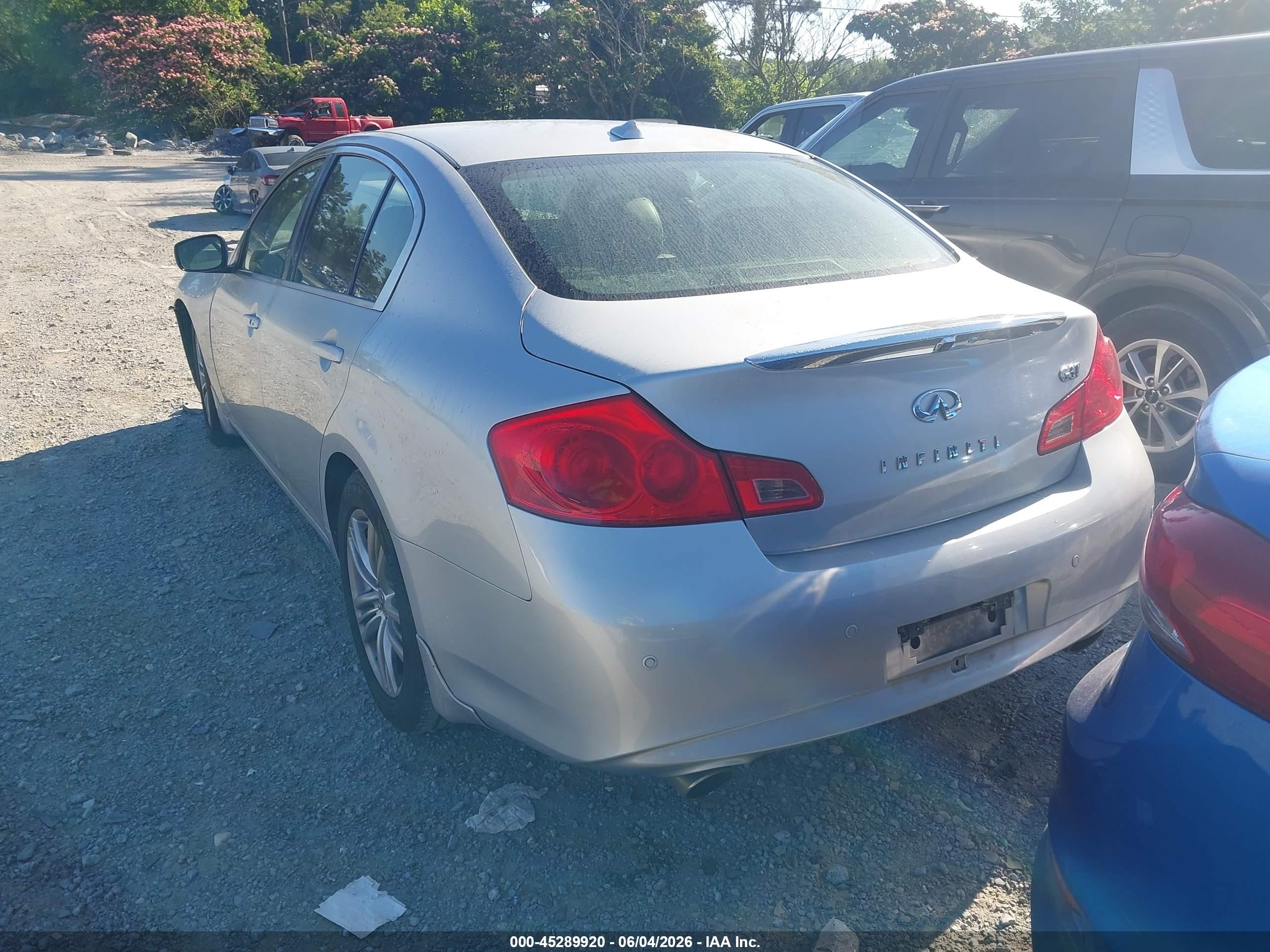 2012 Infiniti G37 Journey Silver vin: JN1CV6AP8CM629552
