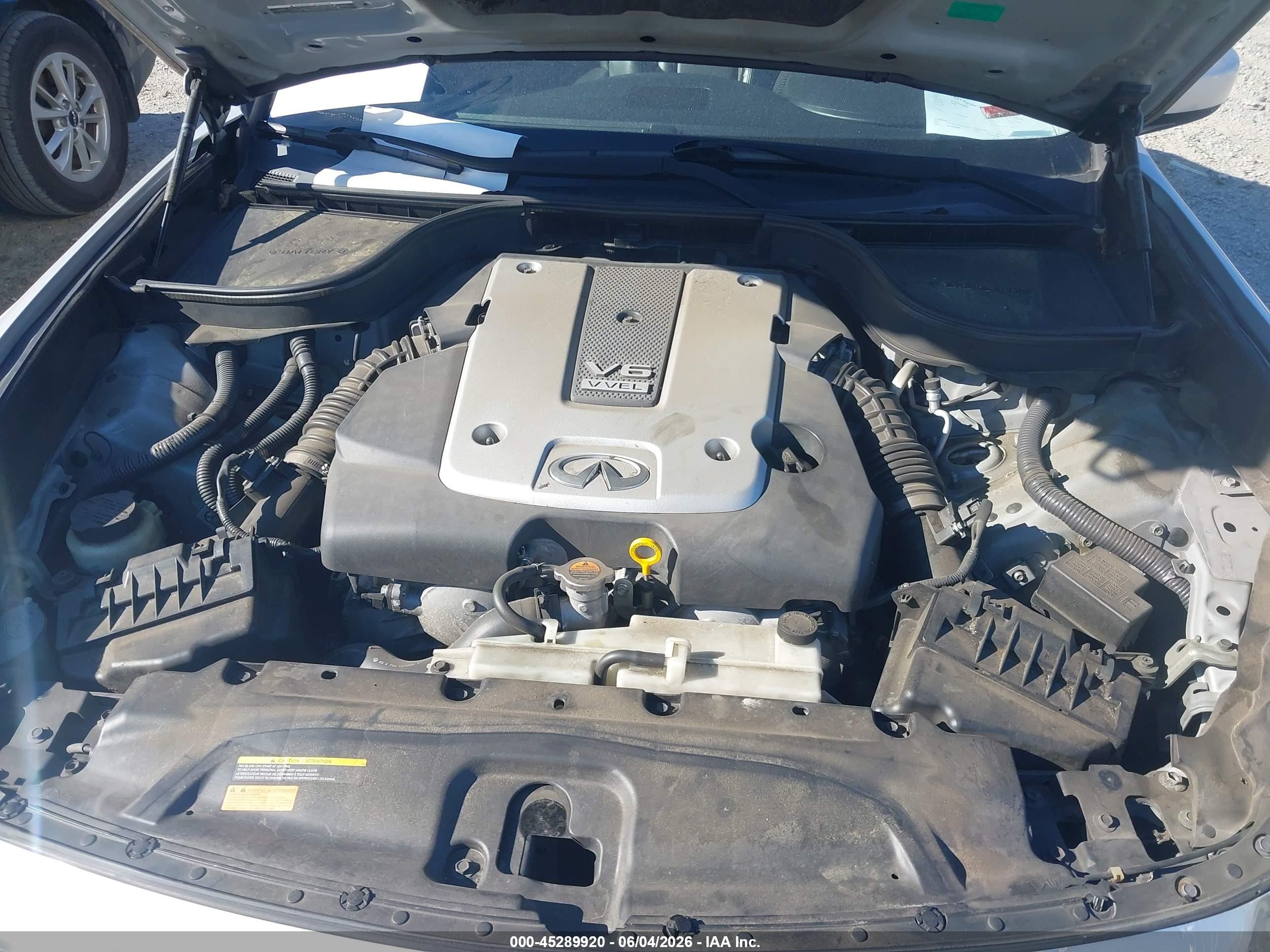 2012 Infiniti G37 Journey Silver vin: JN1CV6AP8CM629552