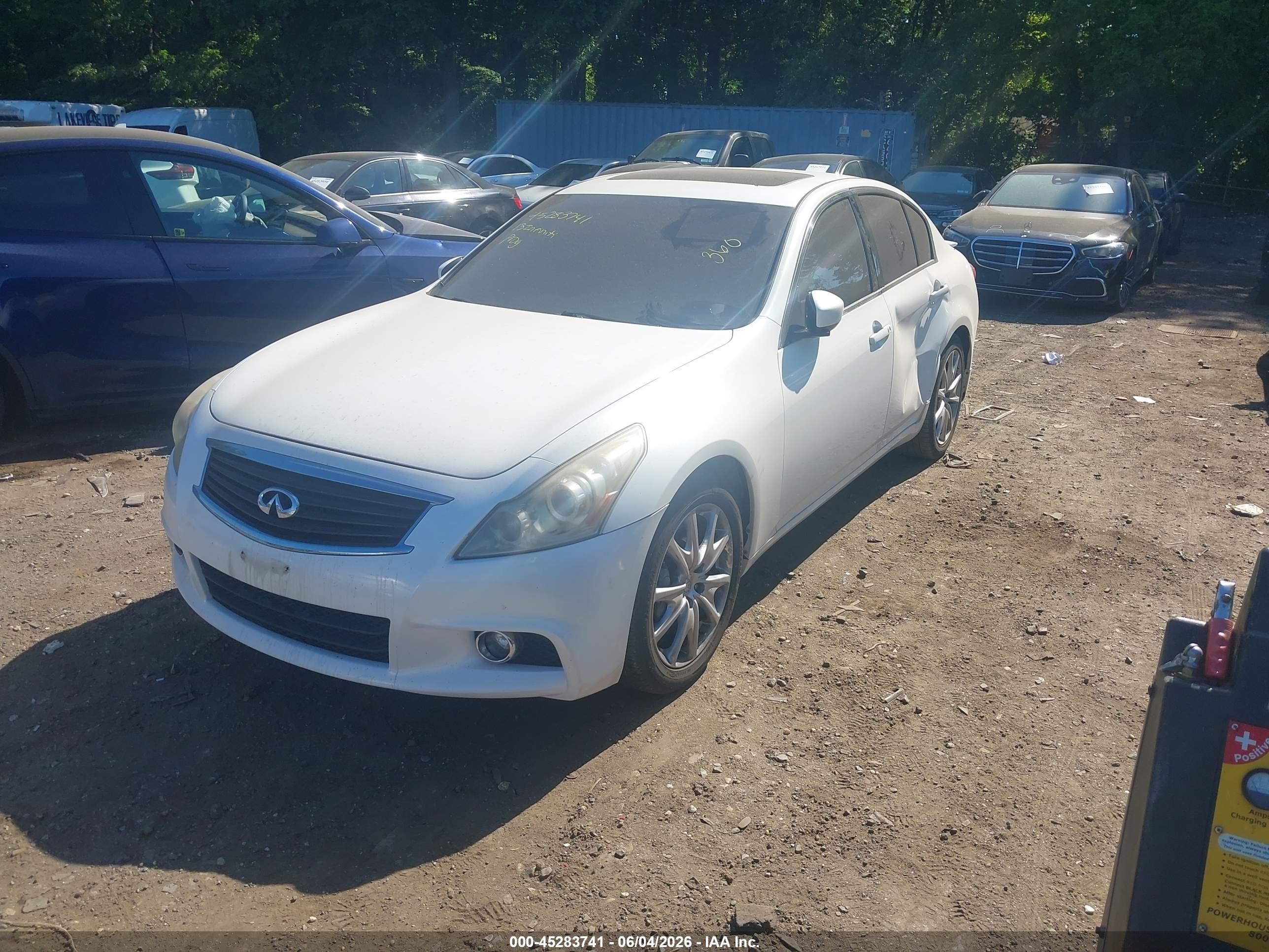 2013 Infiniti G37 Journey White vin: JN1CV6AP8DM302831