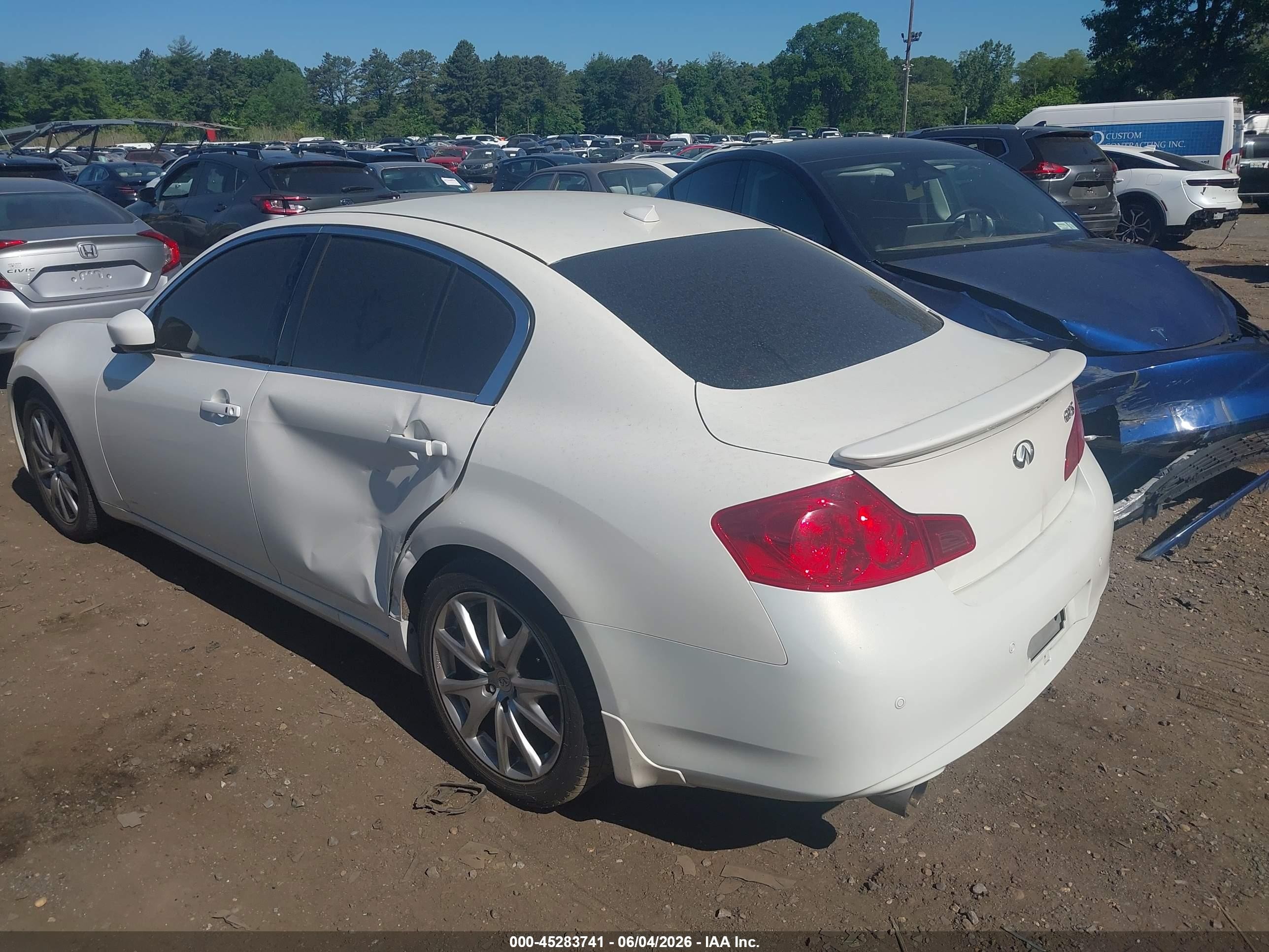 2013 Infiniti G37 Journey White vin: JN1CV6AP8DM302831
