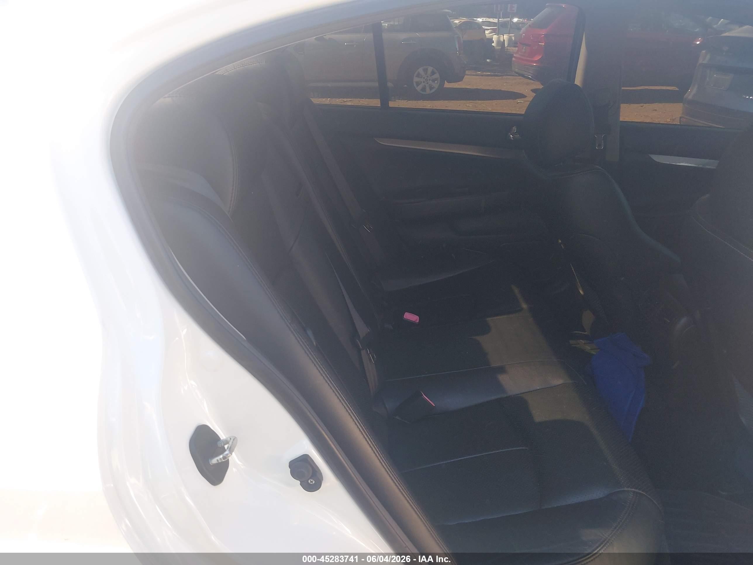2013 Infiniti G37 Journey White vin: JN1CV6AP8DM302831