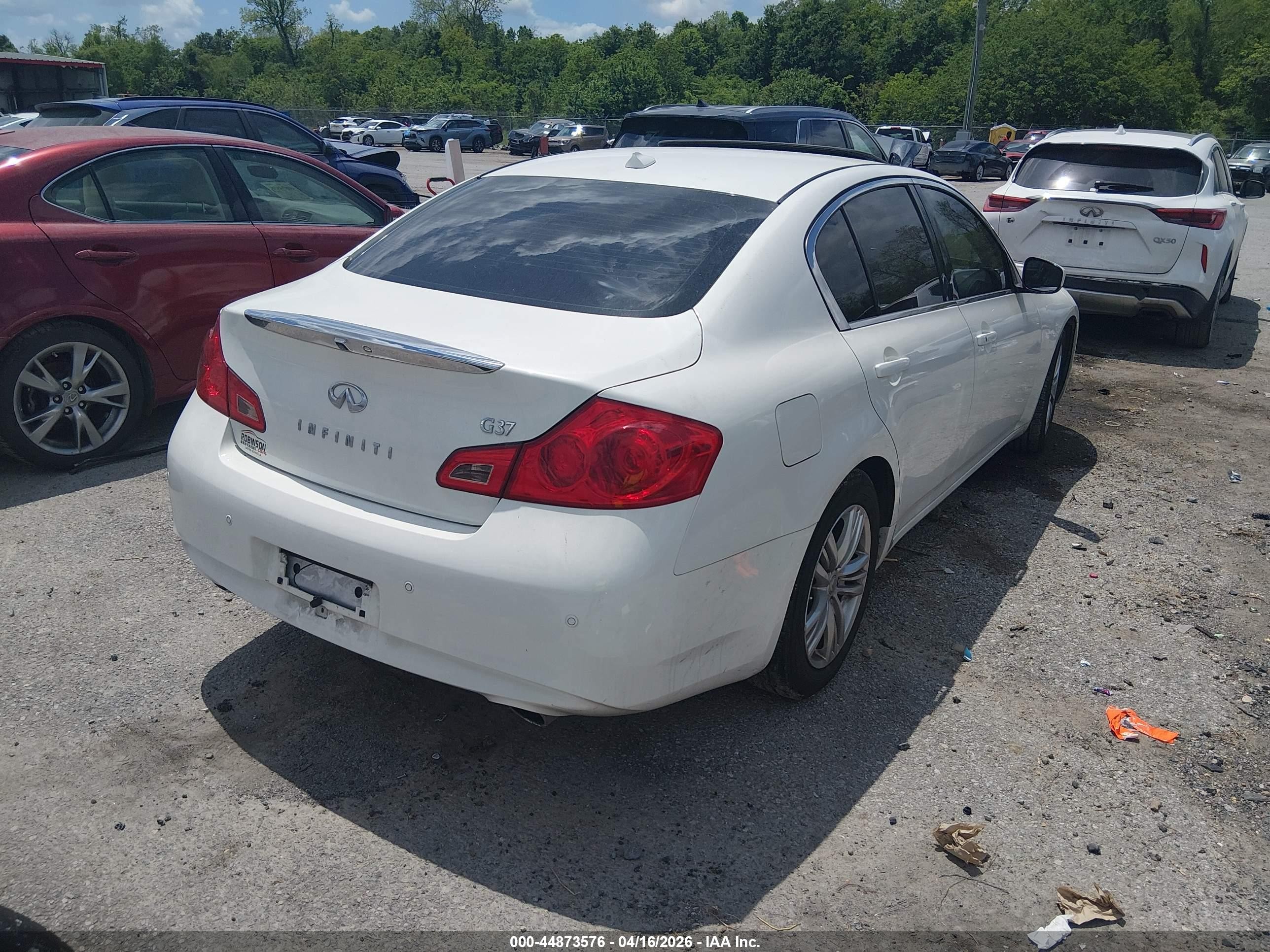 2013 Infiniti G37 Journey White vin: JN1CV6AP8DM304854
