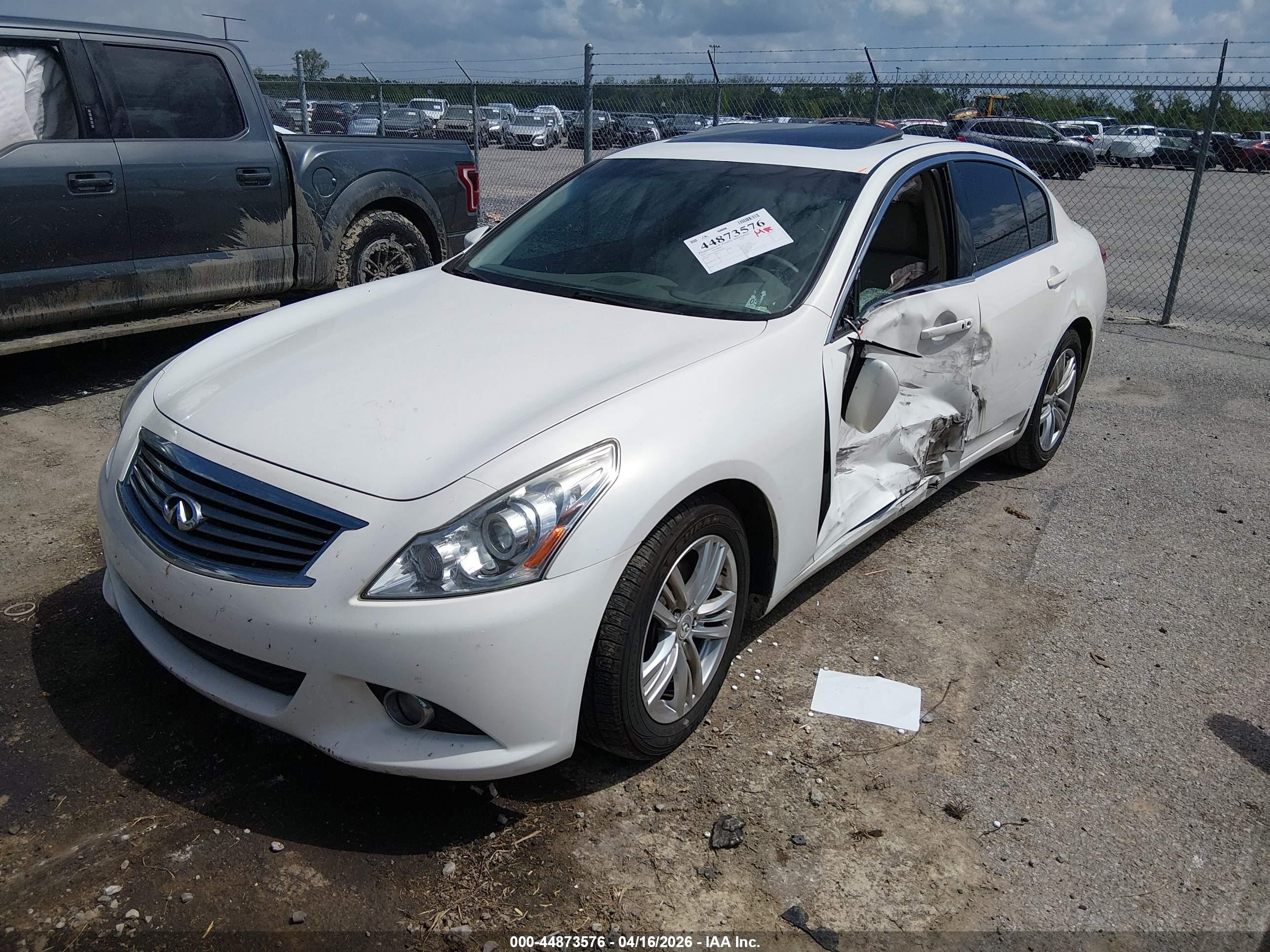 2013 Infiniti G37 Journey White vin: JN1CV6AP8DM304854