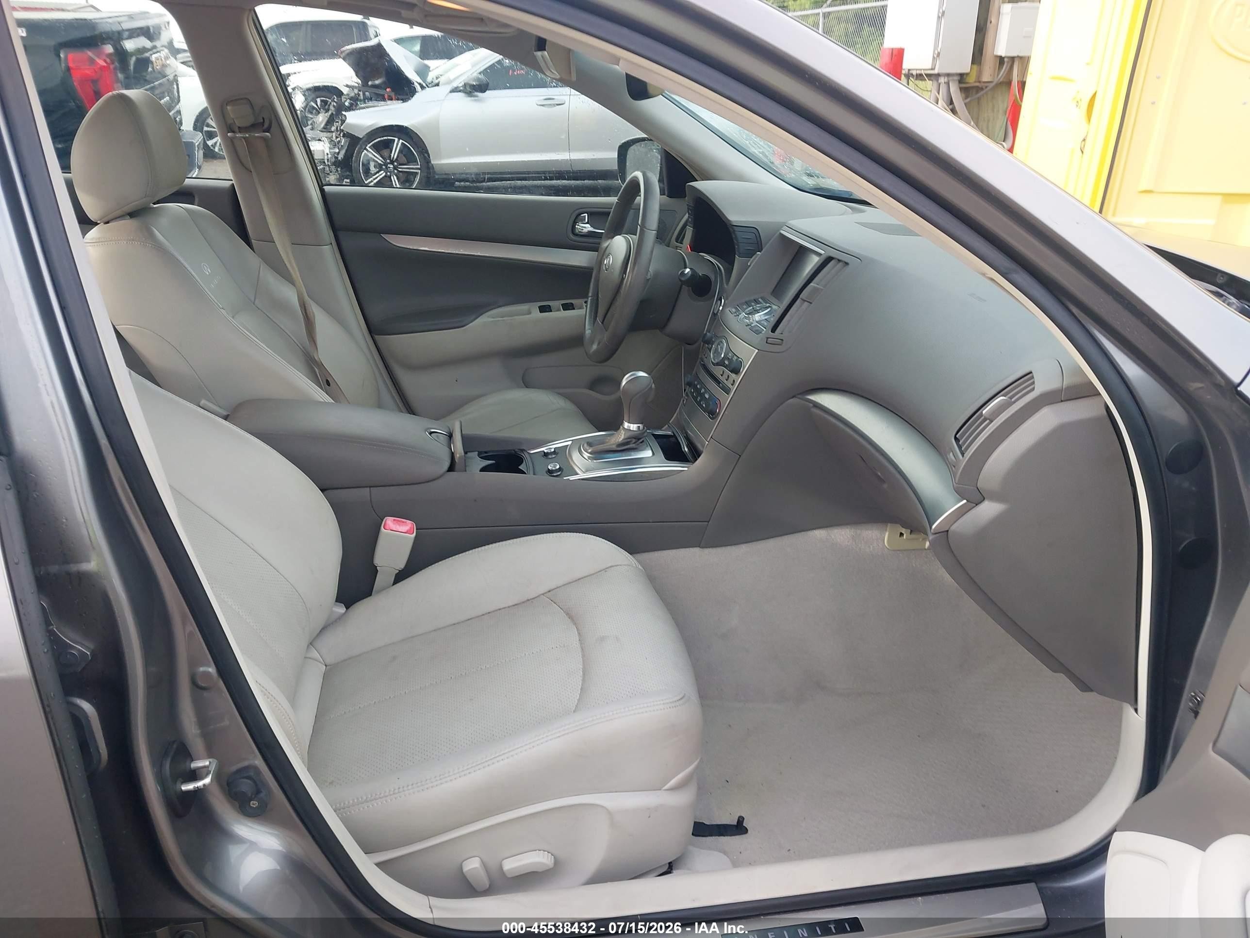 2013 Infiniti G37 Journey Серый vin: JN1CV6AP8DM718961