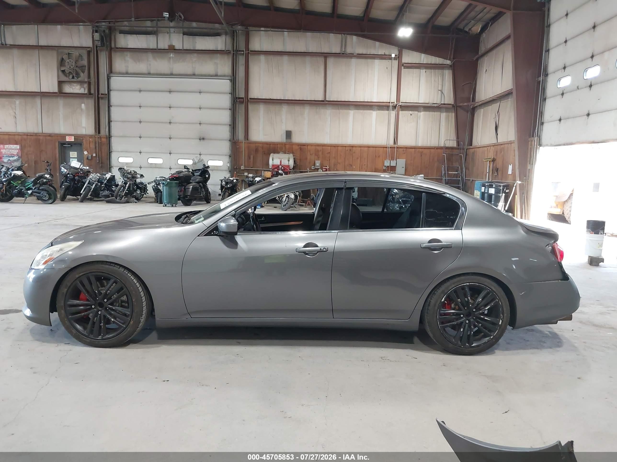 2013 Infiniti G37 Journey Gray vin: JN1CV6AP8DM720676