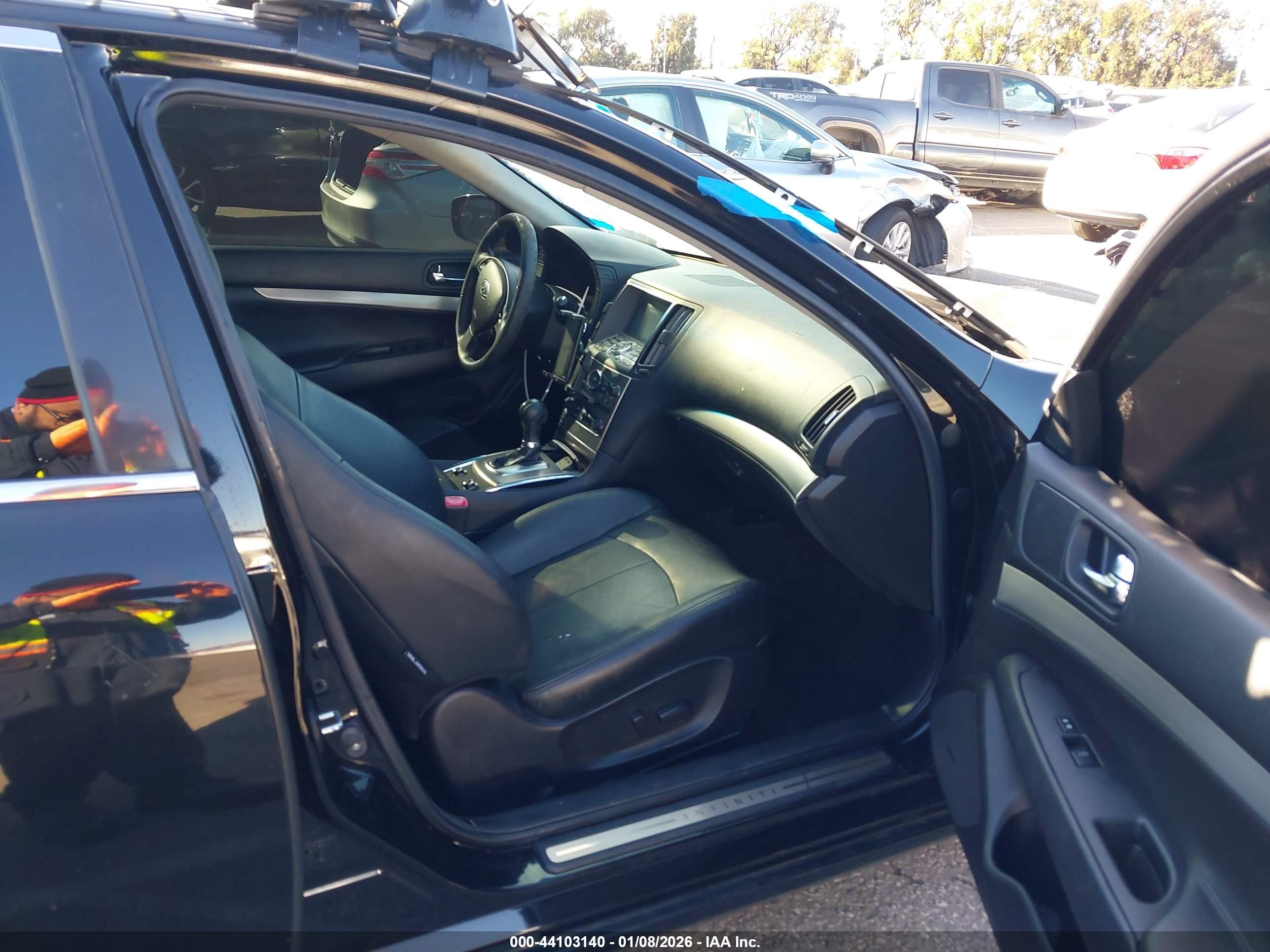 2013 Infiniti G37 Journey Black vin: JN1CV6AP8DM723318