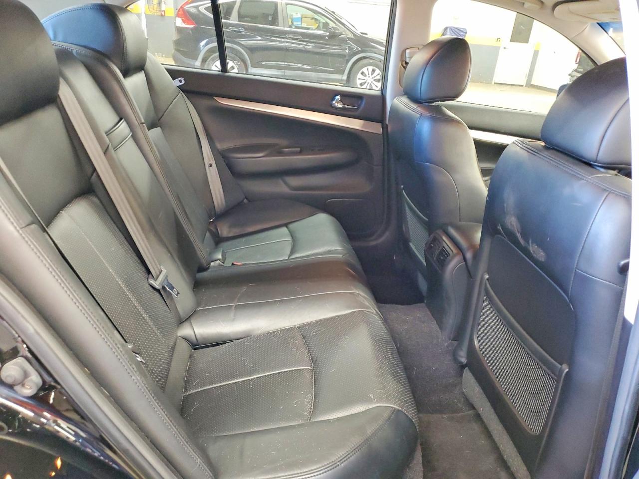 2015 Infiniti Q40 Base Черный vin: JN1CV6AP8FM501428