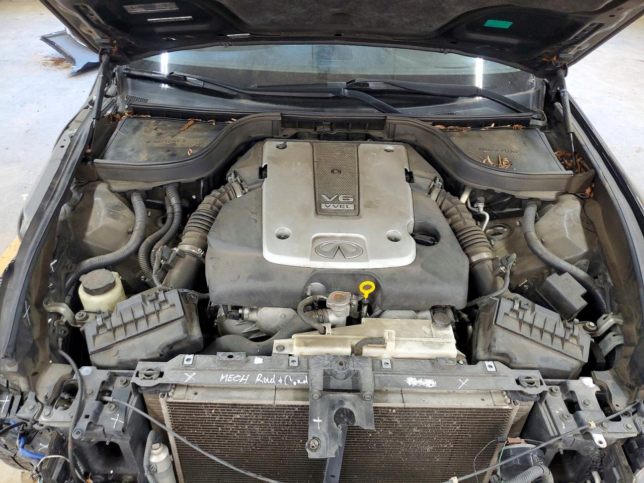 2015 Infiniti Q40 Base Черный vin: JN1CV6AP8FM501428