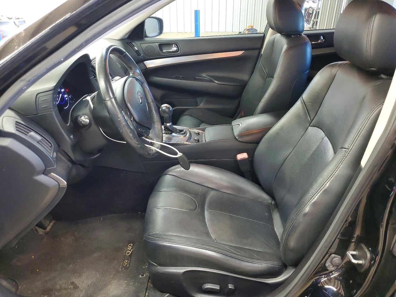 2015 Infiniti Q40 Base Черный vin: JN1CV6AP8FM501428