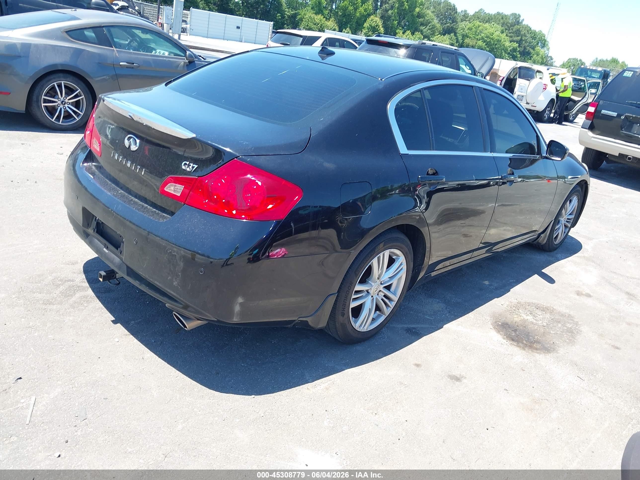 2010 Infiniti G37 Journey Black vin: JN1CV6AP9AM401069