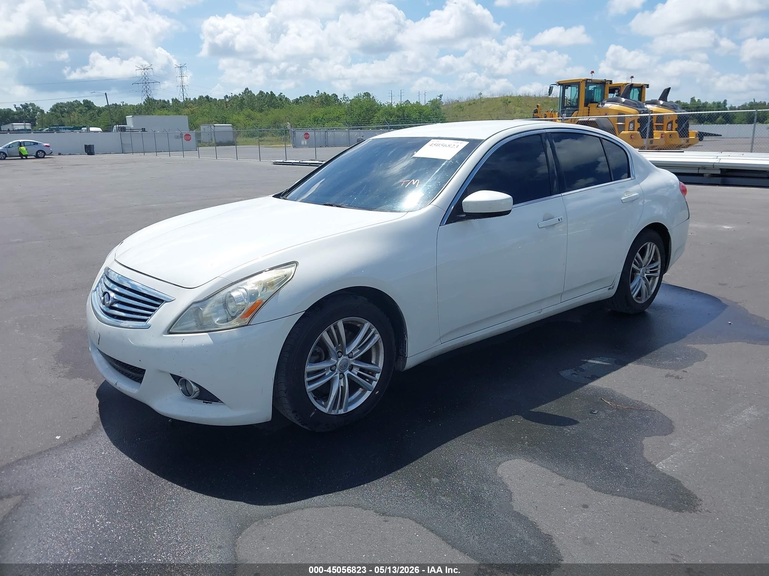 2010 Infiniti G37   Белый vin: JN1CV6AP9AM404487