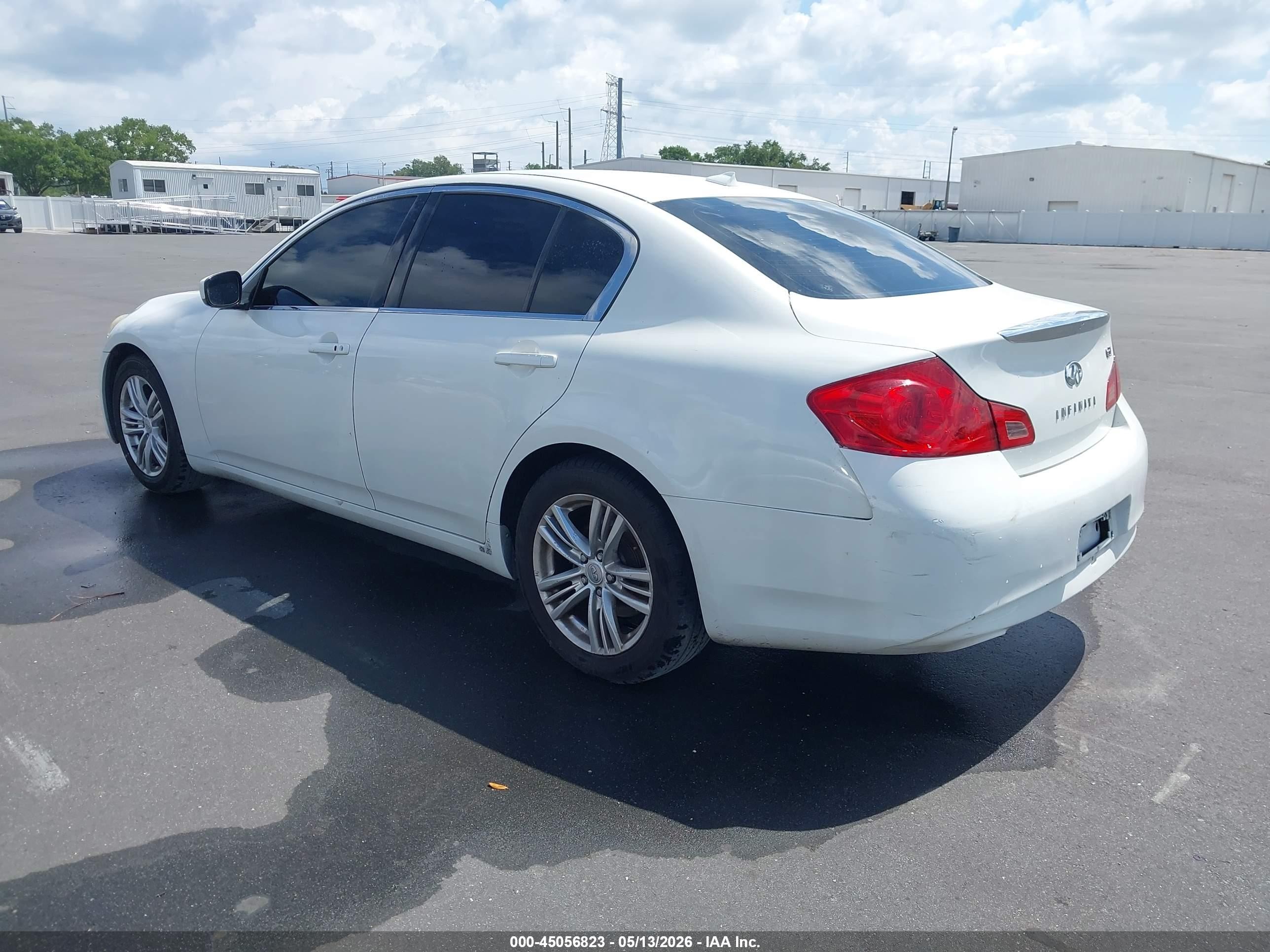 2010 Infiniti G37   Белый vin: JN1CV6AP9AM404487