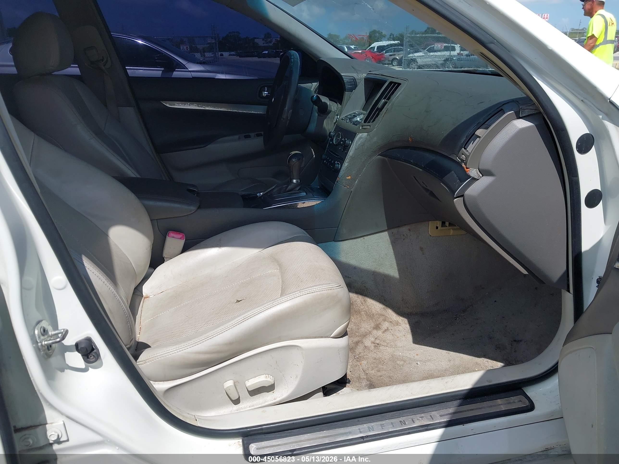 2010 Infiniti G37   Белый vin: JN1CV6AP9AM404487