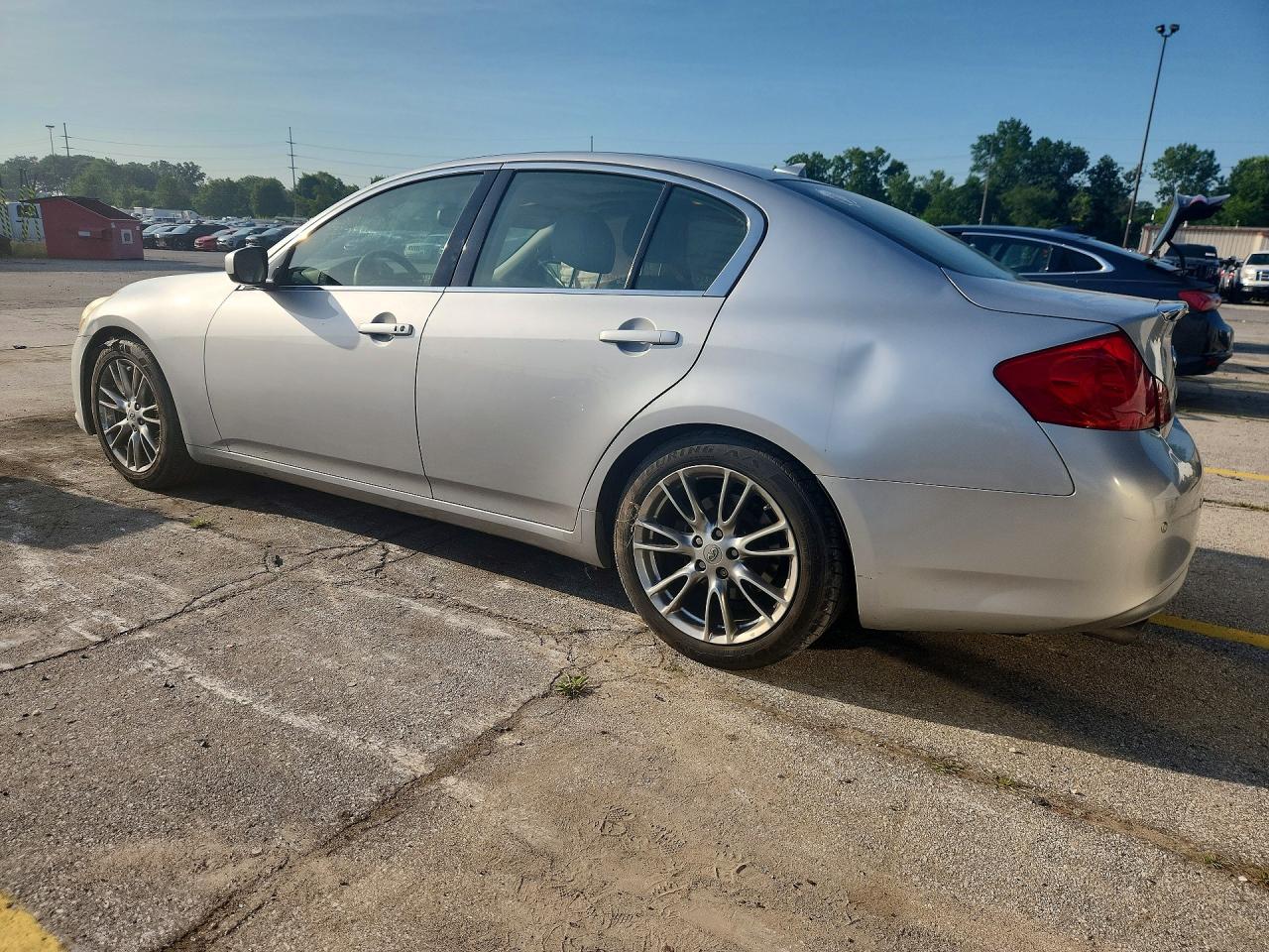 2010 Infiniti G37 Sedan Base Серебряный vin: JN1CV6AP9AM406045
