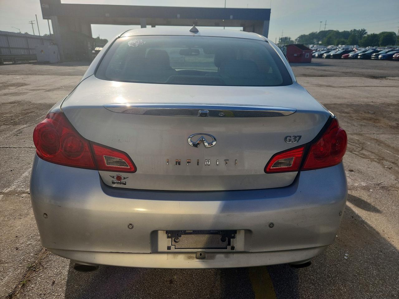 2010 Infiniti G37 Sedan Base Серебряный vin: JN1CV6AP9AM406045