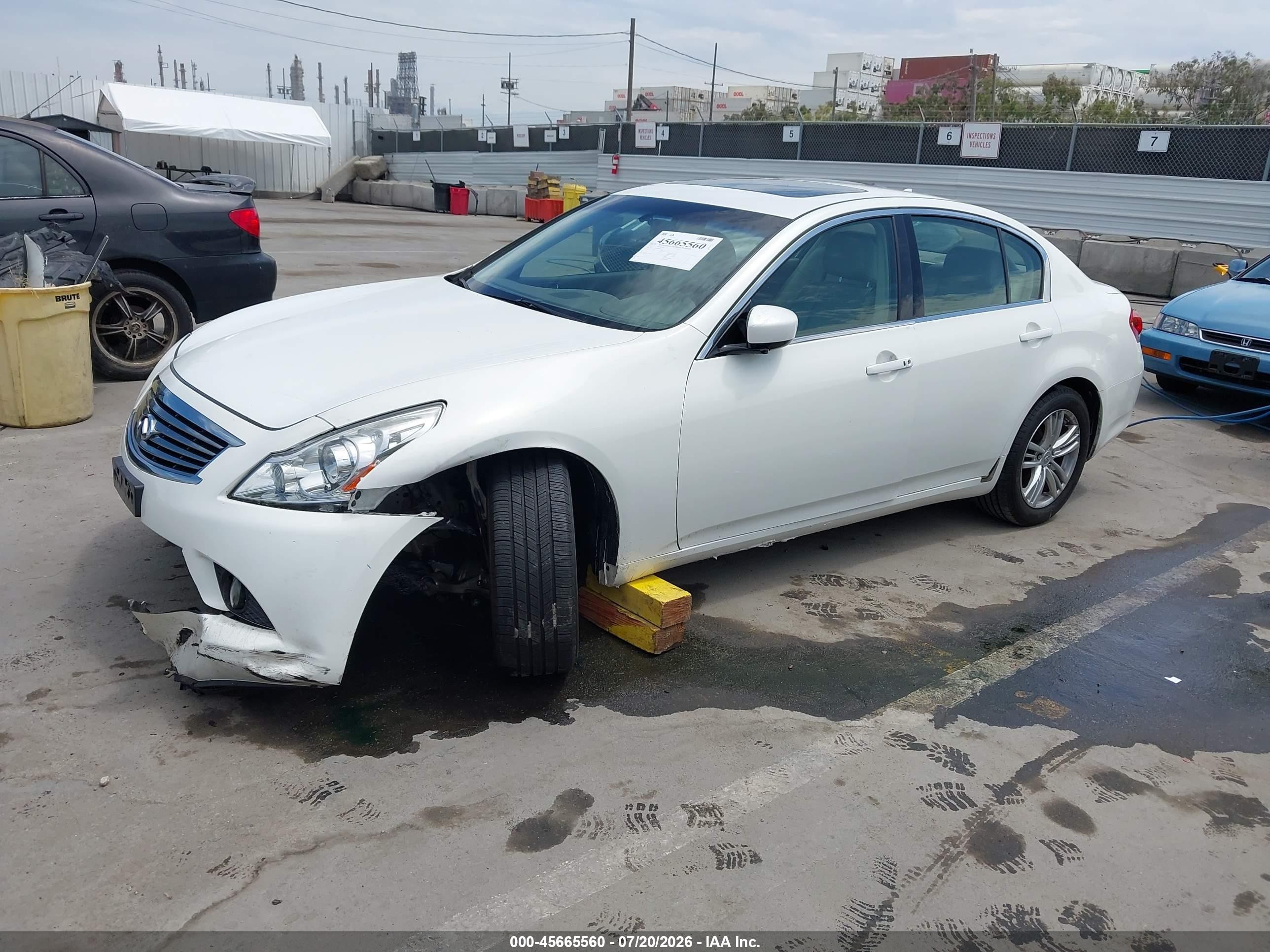 2011 Infiniti G37 Journey White vin: JN1CV6AP9BM300289