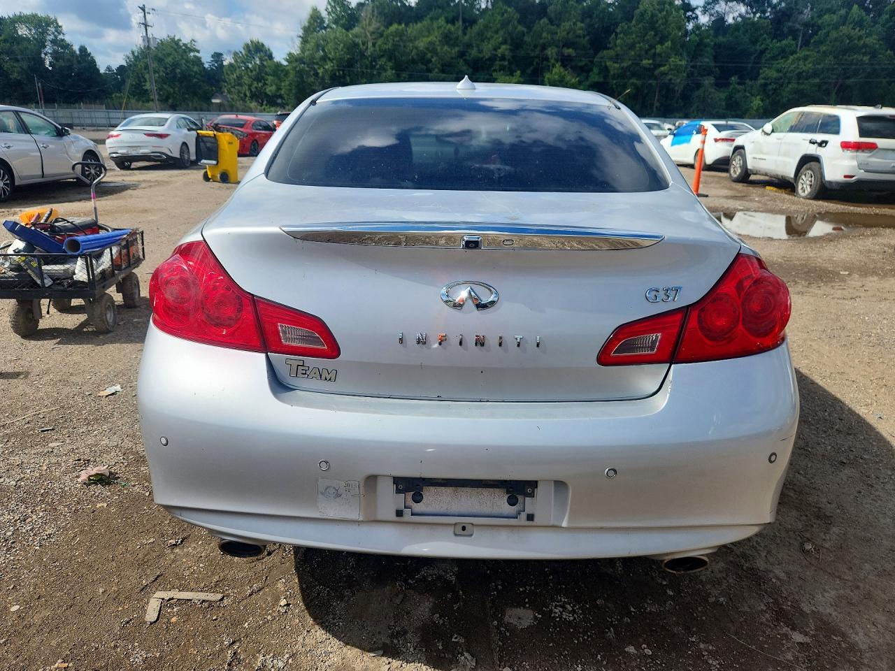 2011 Infiniti G37 Sedan Journey Silver vin: JN1CV6AP9BM301779